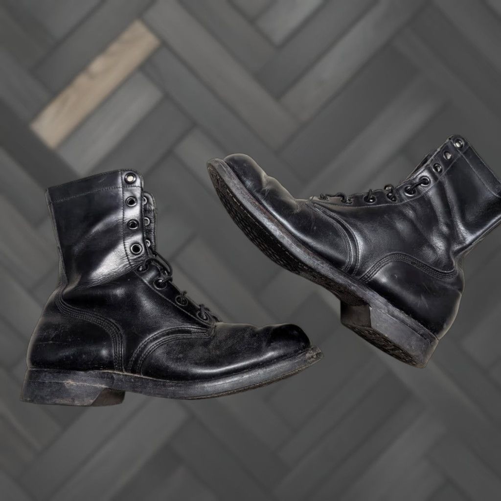 Vintage VINTAGE army combat boots US ARMY black 8R/9R mismastched sizes VIETNAM leather Boots Mens Size US 8 / EU 41 - 1 Thumbnail