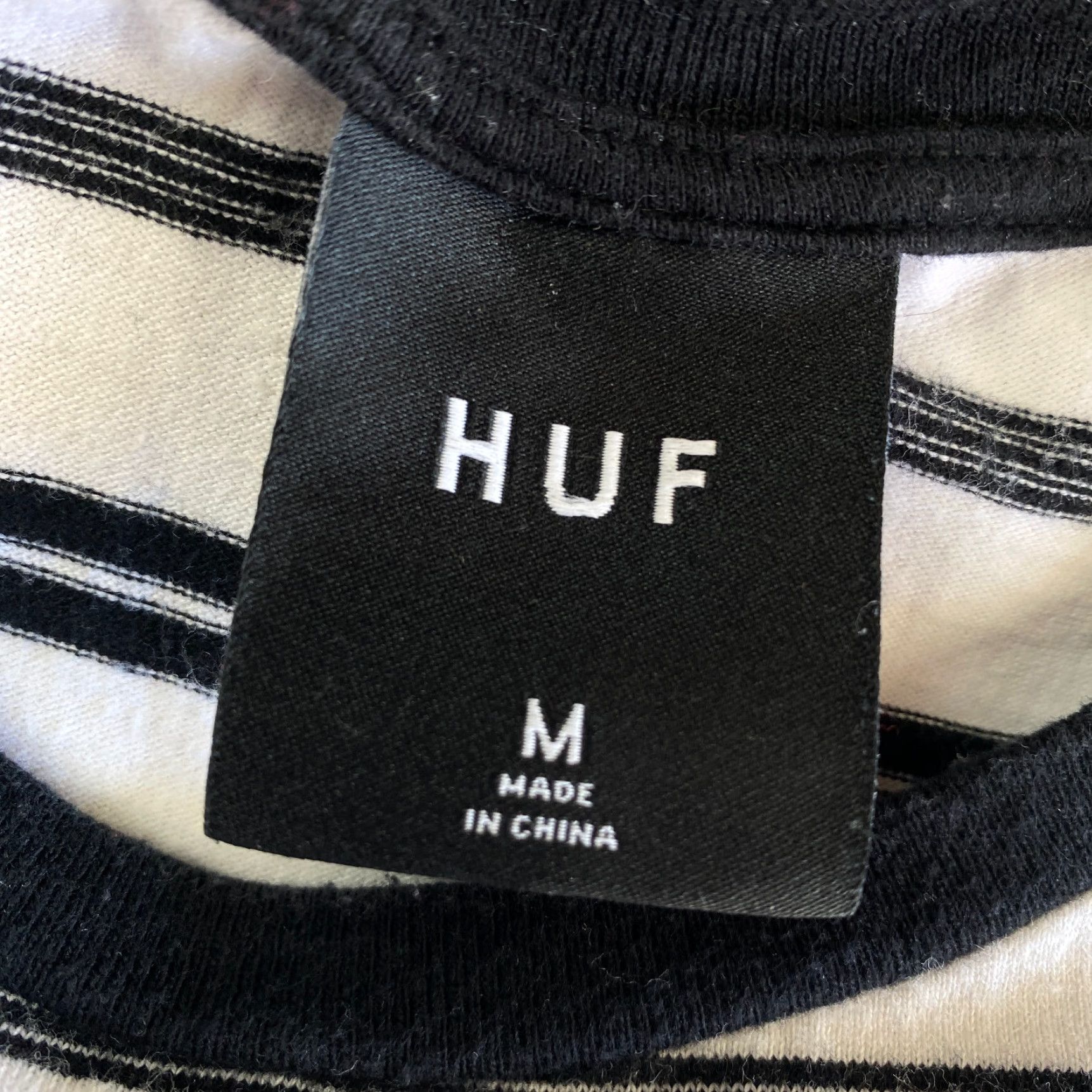 Huf HUF T-Shirt Striped White Black Crew Neck M Mens 90s Streetwear Skateboarding Sports Logo Vintage: No Size US M / EU 48-50 / 2 - 3 Thumbnail