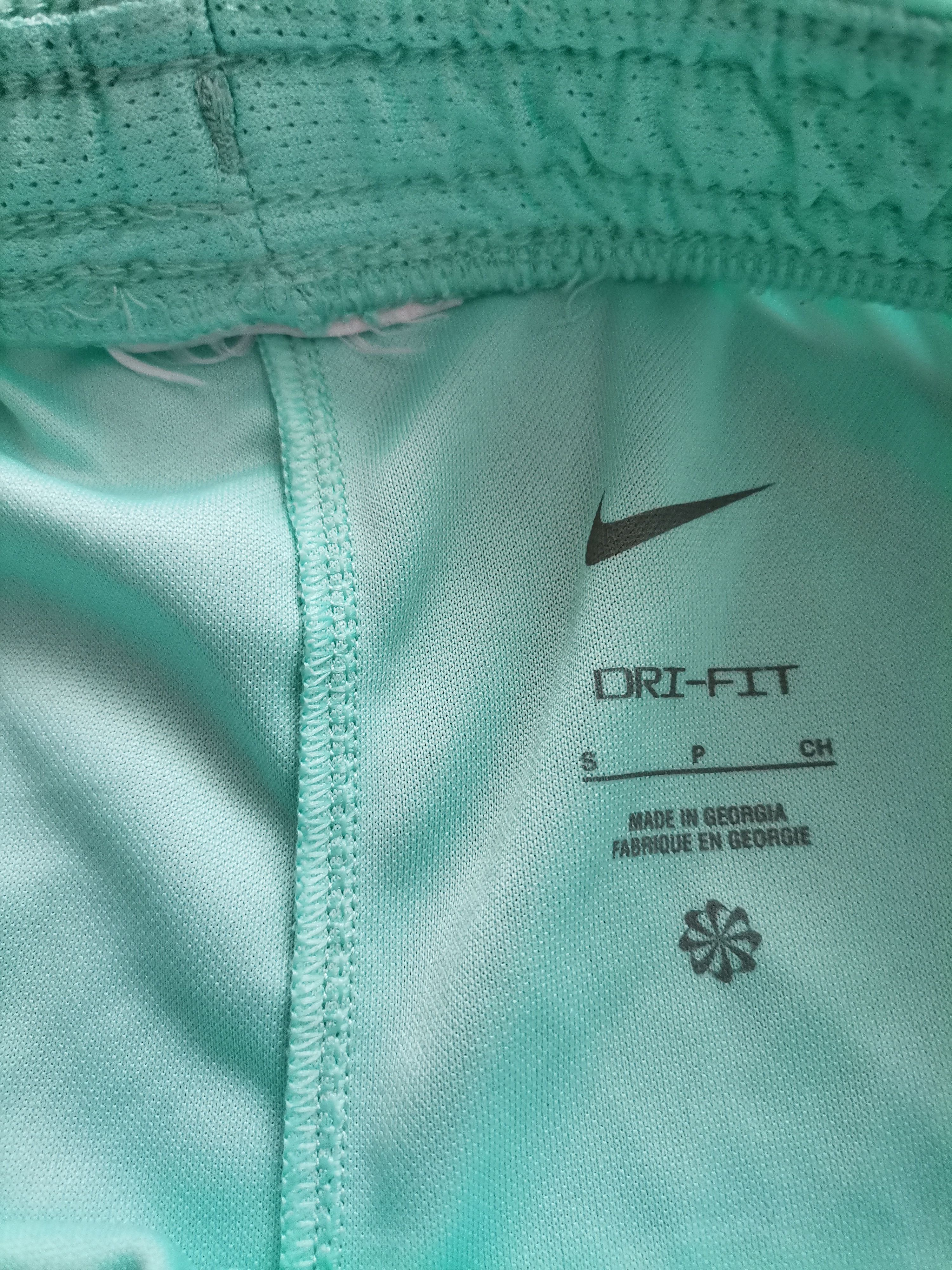 Nike Nike Shorts Size US 28 / EU 44 - 3 Thumbnail