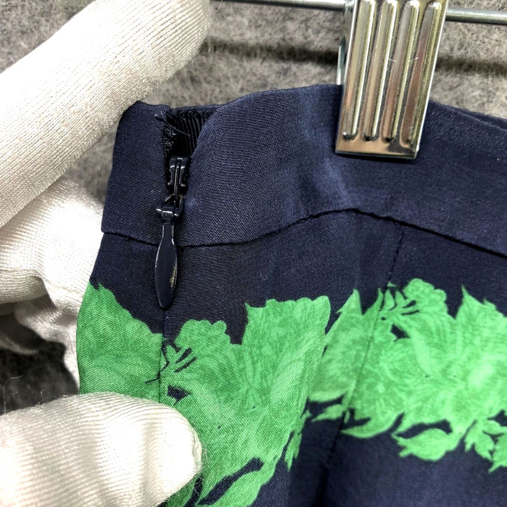 J.Crew J. Crew Silk Mini Skirt Size 2 Pleated Blue Green Stripe Floral Womens Skirt Short Lightweight Lined Zip Spring Summer Milky Way Size 26" / US 2 / IT 38 - 5 Thumbnail