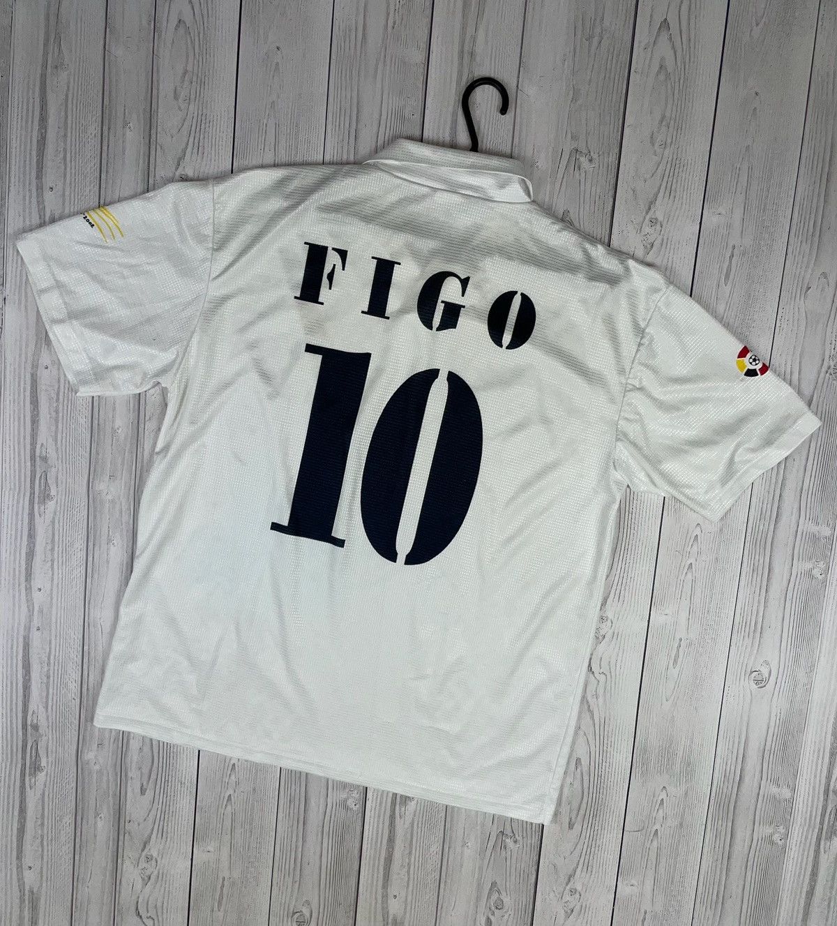 Vintage Vintage Figo 10 soccer jersey Real Madrid size XL Size US XL / EU 56 / 4 - 1 Thumbnail