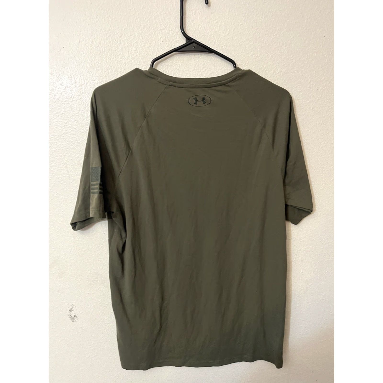 Under Armour Under Armour The Tech Tee Mens Green Short Sleeve M Shirt Adult Regular Size Size US 31 - 3 Thumbnail