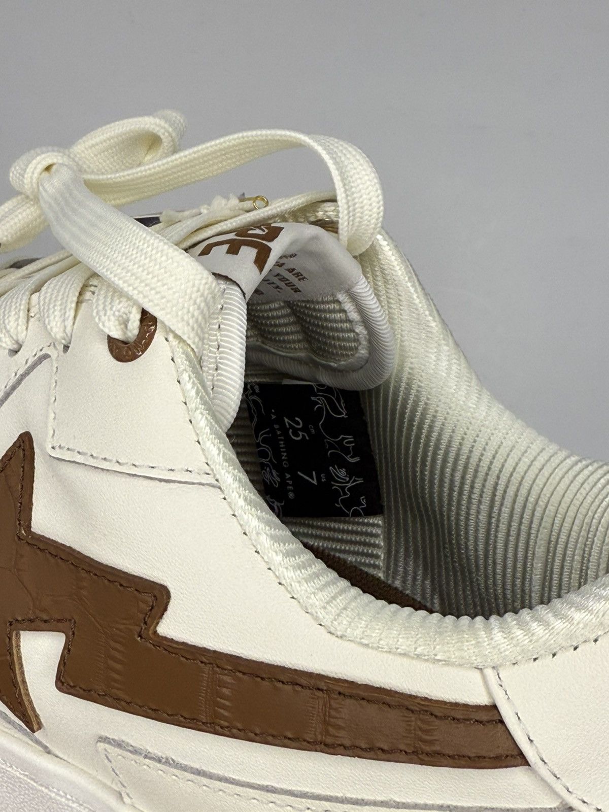 Bape Bape Sta Icon #1 White Brown Croc size 7 Size US 7 / EU 40 - 9 Thumbnail