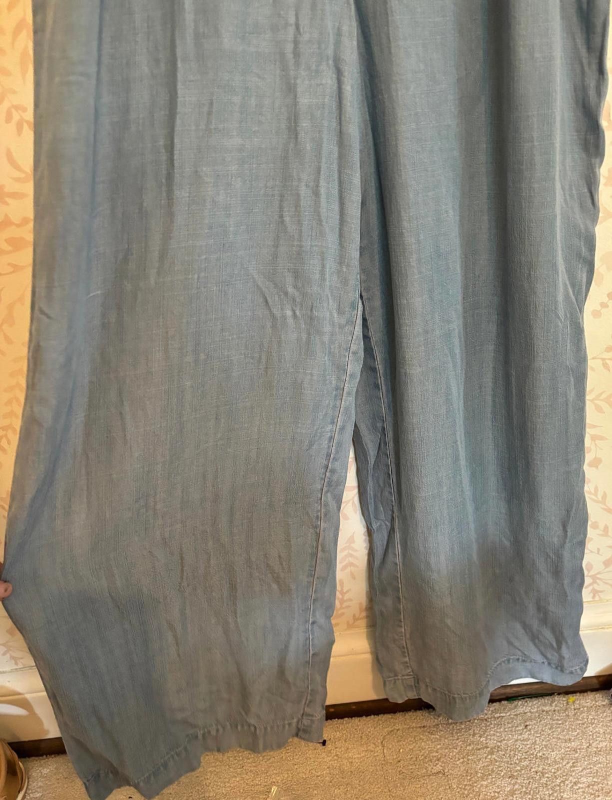 Vince Camuto NWT Vince Camuto Light Blue Chambray Jumpsuit Size 32" / US 10 / IT 46 - 5 Thumbnail