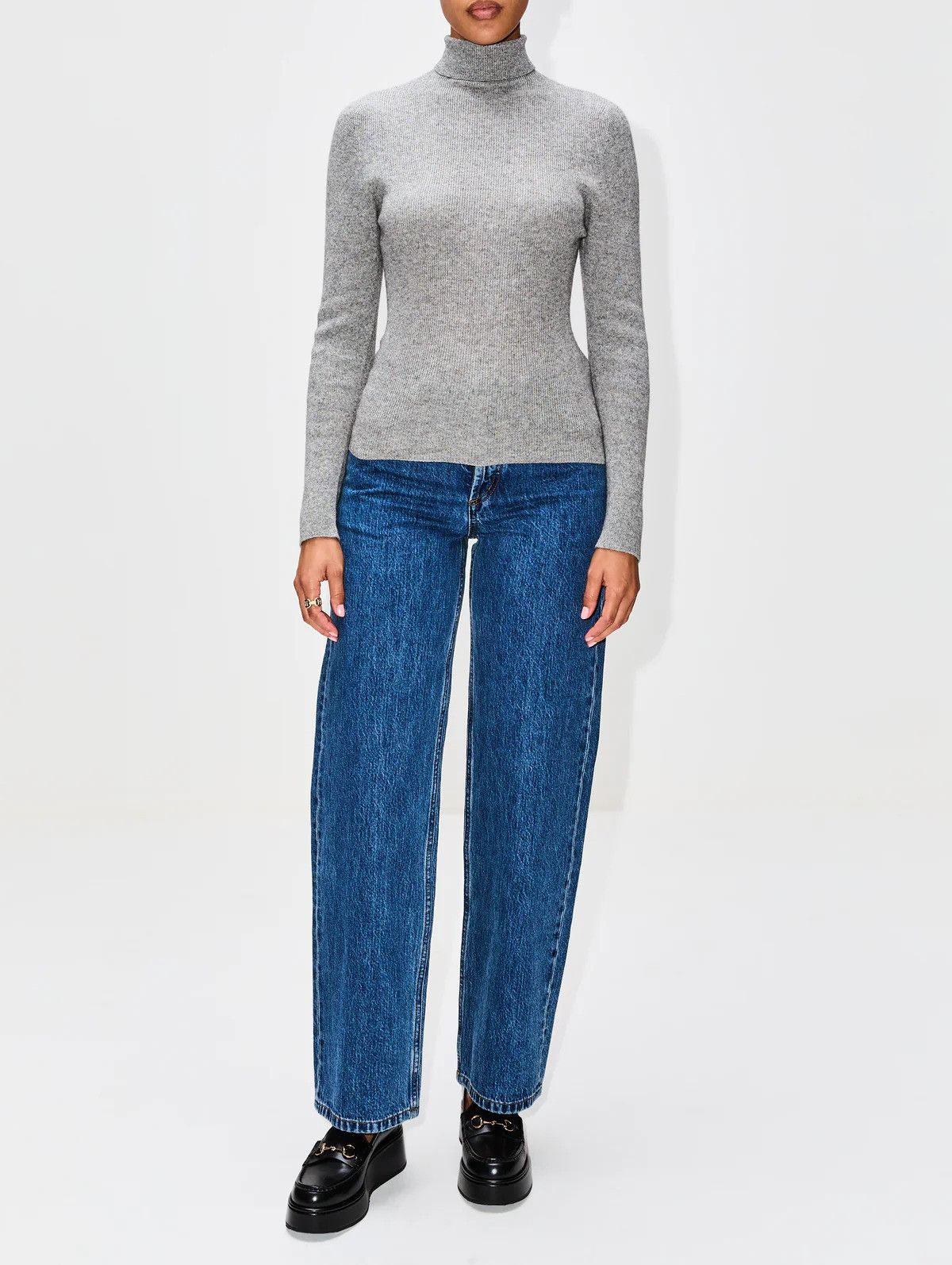 The Elder Statesman $650 The Elder Statesman Delicash Light Grey Turtleneck Size M / US 6-8 / IT 42-44 - 2 Thumbnail