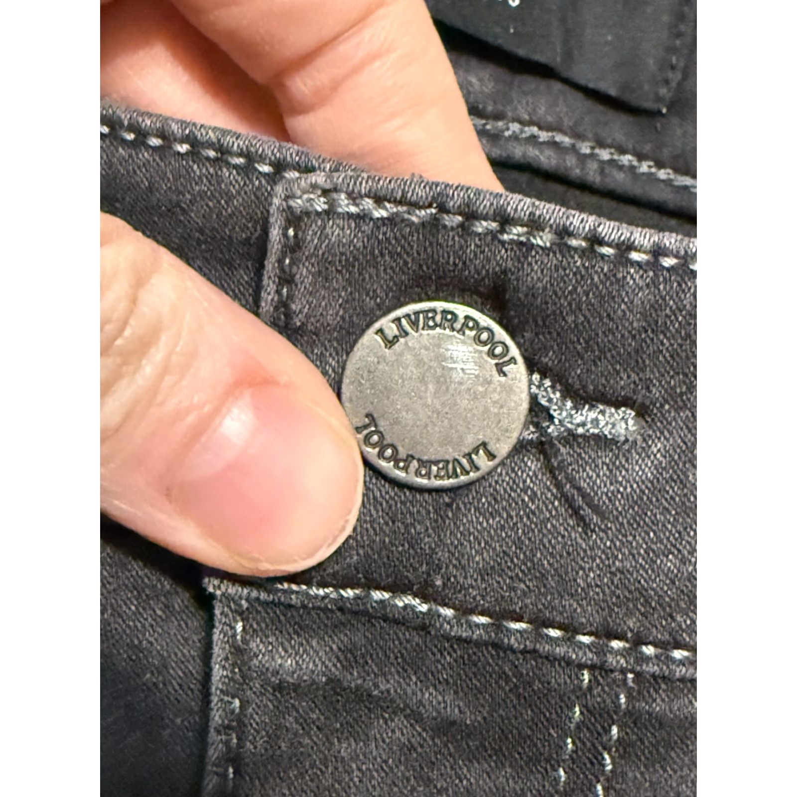 Vintage Liverpool Jeans Women's Skinny Jeans Mid Rise Black Denim 27 Inseam 4 5-Pocket Stretch Size 27" / US 4 / IT 40 - 4 Thumbnail