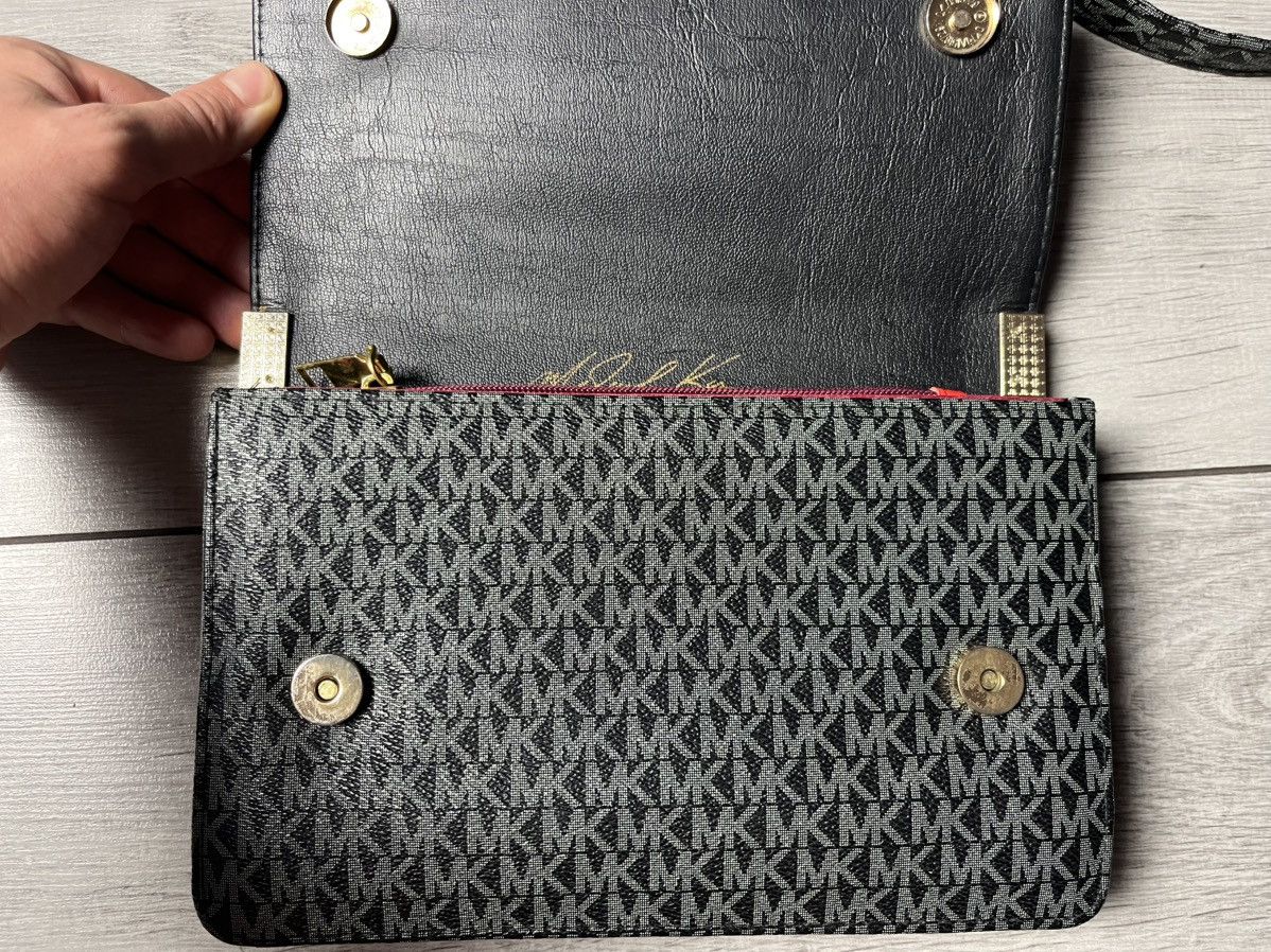 Michael Kors Michael Kors Jet Set Medium Convertible Pouchette Crossbody Size ONE SIZE - 3 Thumbnail