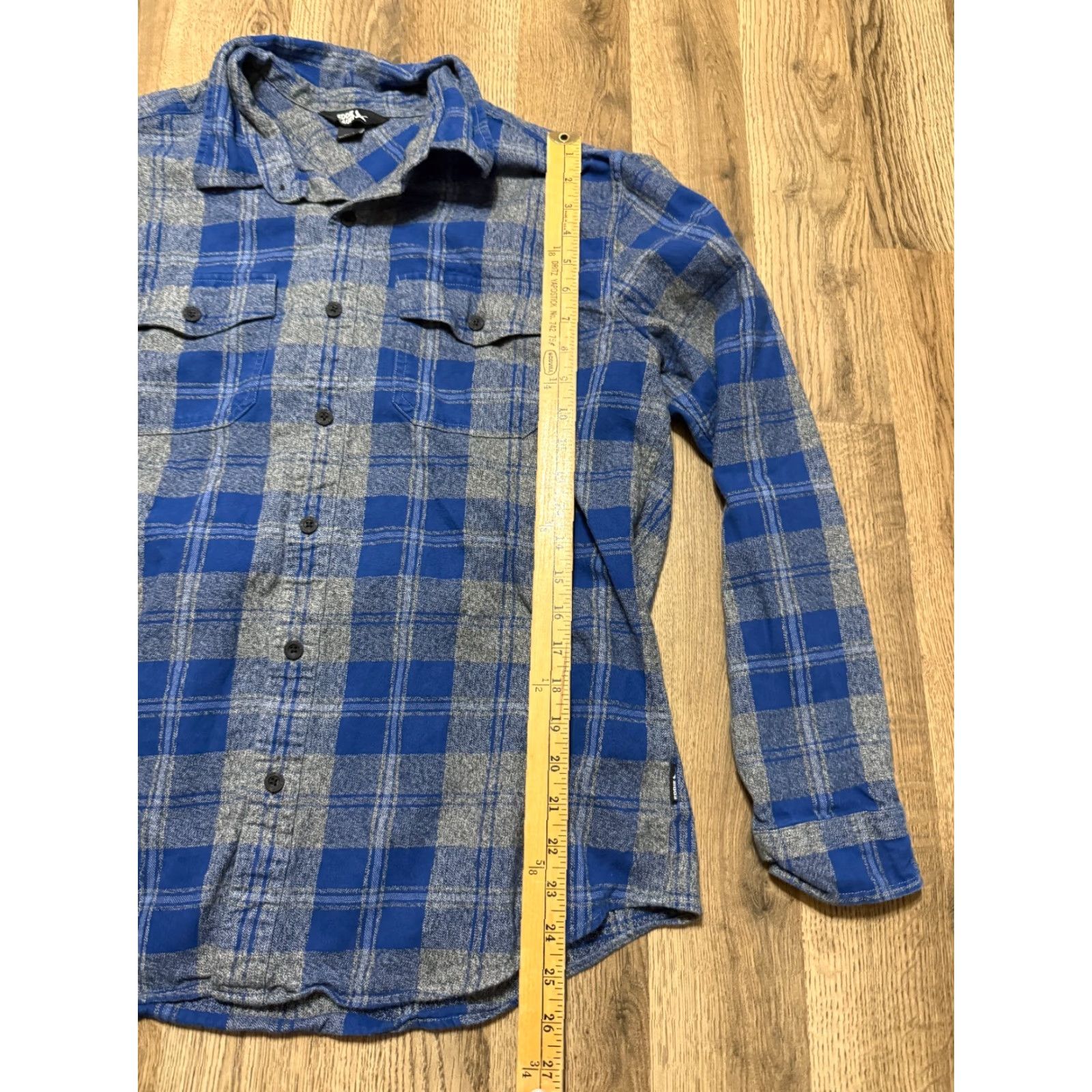 Eddie Bauer Eddie Bauer Shirt Men L Blue Gray Plaid Long Sleeve Button-Up Shirt Size US L / EU 52-54 / 3 - 7 Thumbnail