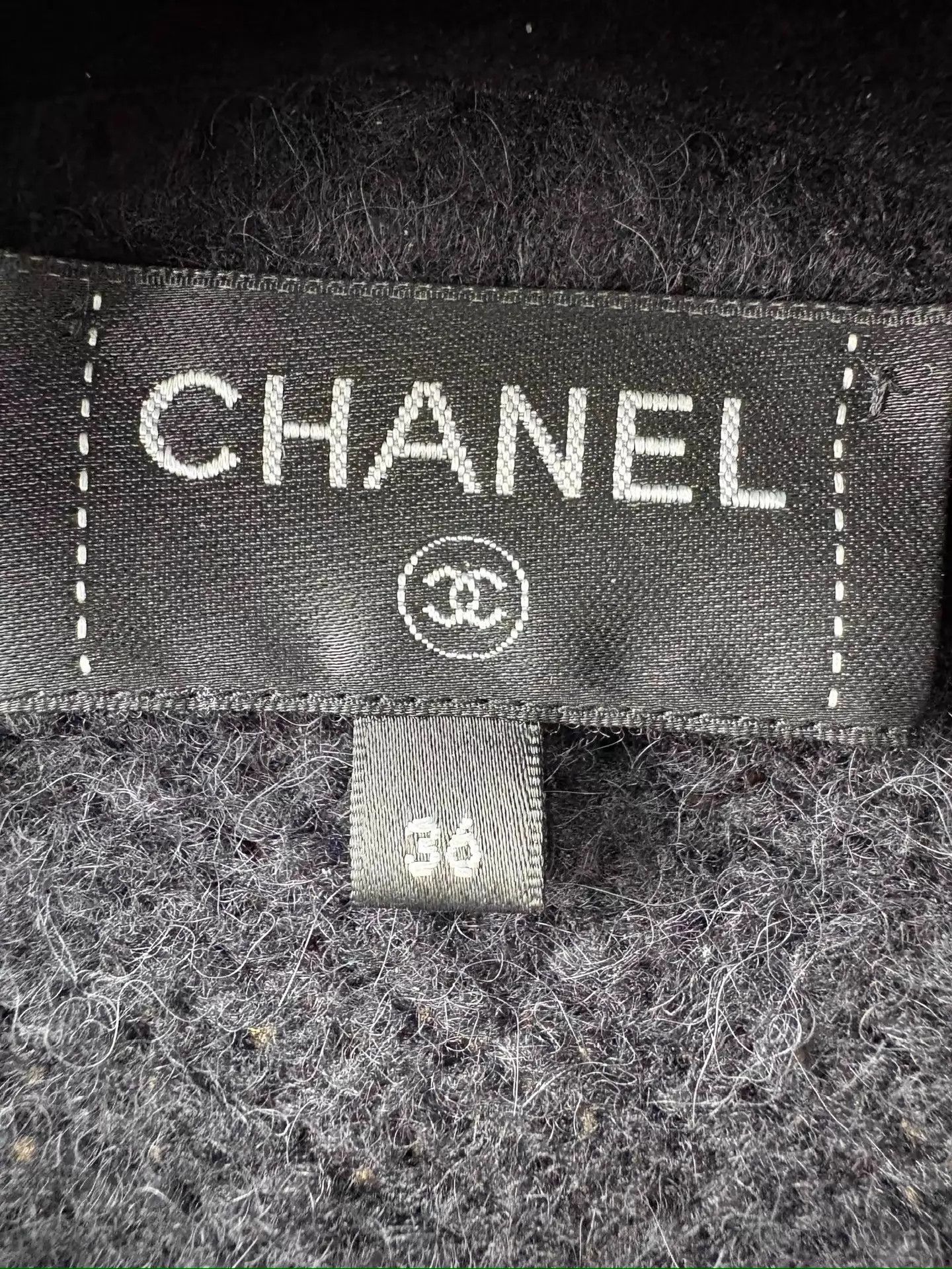 Chanel Chanel Black Silver Bag Buckle Teddy Knit Jacket 36 Women's Size XS / US 0-2 / IT 36-38 - 5 Thumbnail