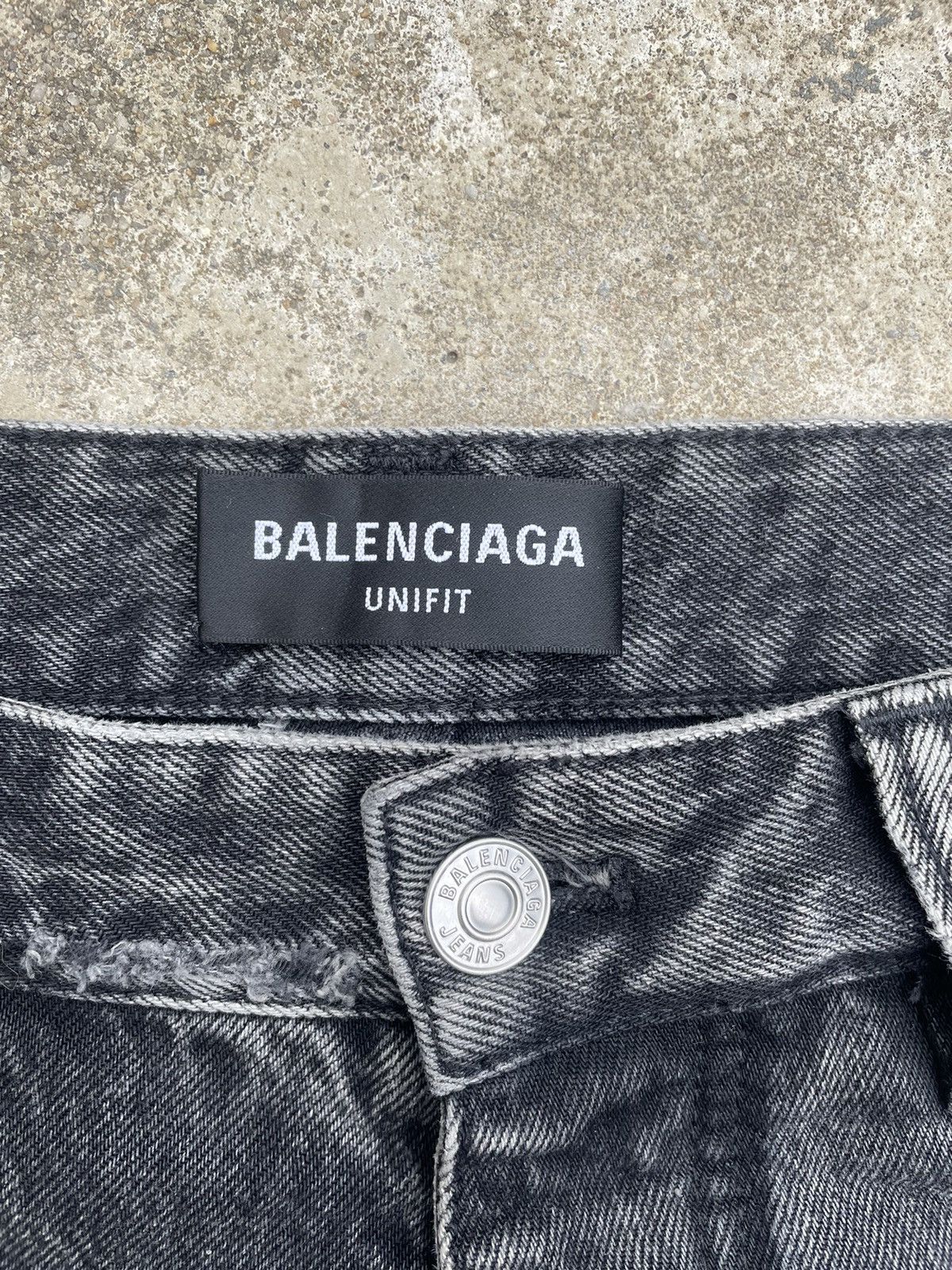 Balenciaga FW22 Lost Tape Oversized Denim Shorts Size US 33 - 4 Thumbnail