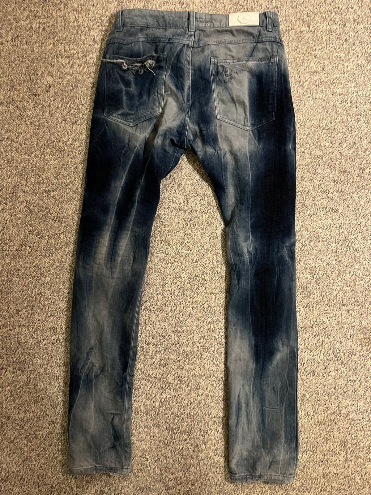 Alchemist Alchemist Sky Fallin Jeans with piercings distressing 31 Size US 31 - 2 Thumbnail