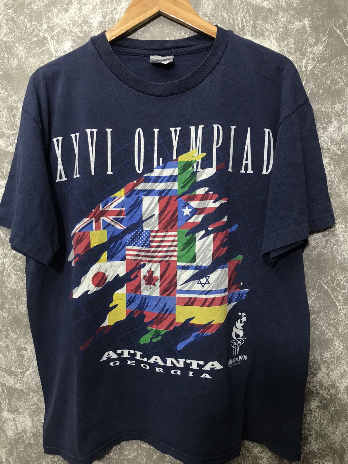 Vintage Vintage90s Atlanta 1996 Olympic Games T-shirt Size US L / EU 52-54 / 3 - 1 Thumbnail