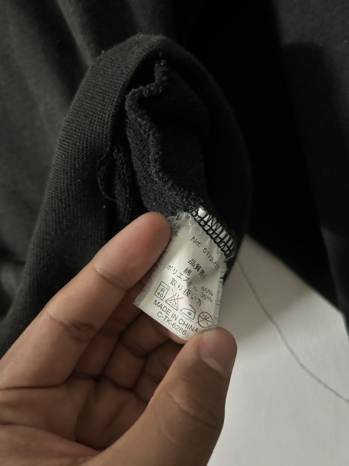 Japanese Brand × Vintage Vintage Lucky Strike Crewneck Motorsport Brand Size US L / EU 52-54 / 3 - 6 Thumbnail