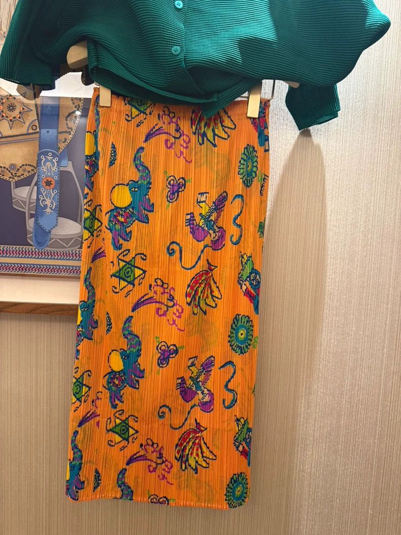 Issey Miyake Issey Miyake Orange playful circus banana man skirt Size 23" - 2 Thumbnail