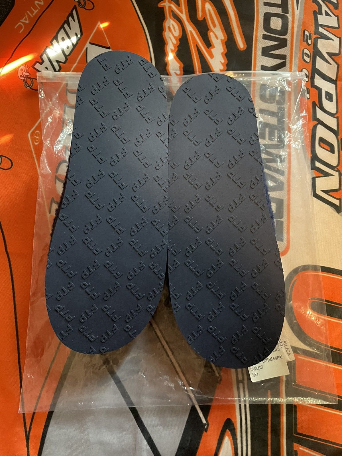 Fuck The Population Fuck The Population FTP Bear Slippers Navy Blue. Size US 9 / EU 42 - 6 Thumbnail