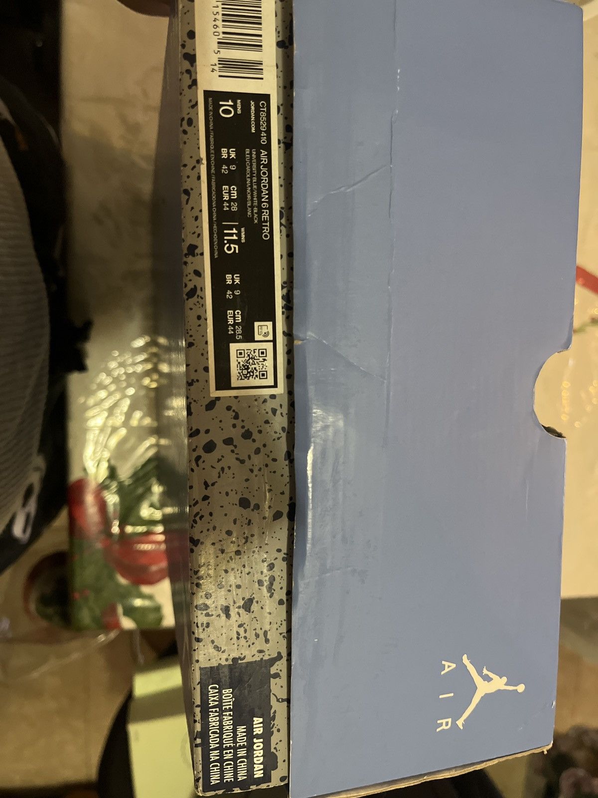 Jordan Brand × Nike Jordan 6 Retro UNC White Size US 10 / EU 43 - 2 Thumbnail