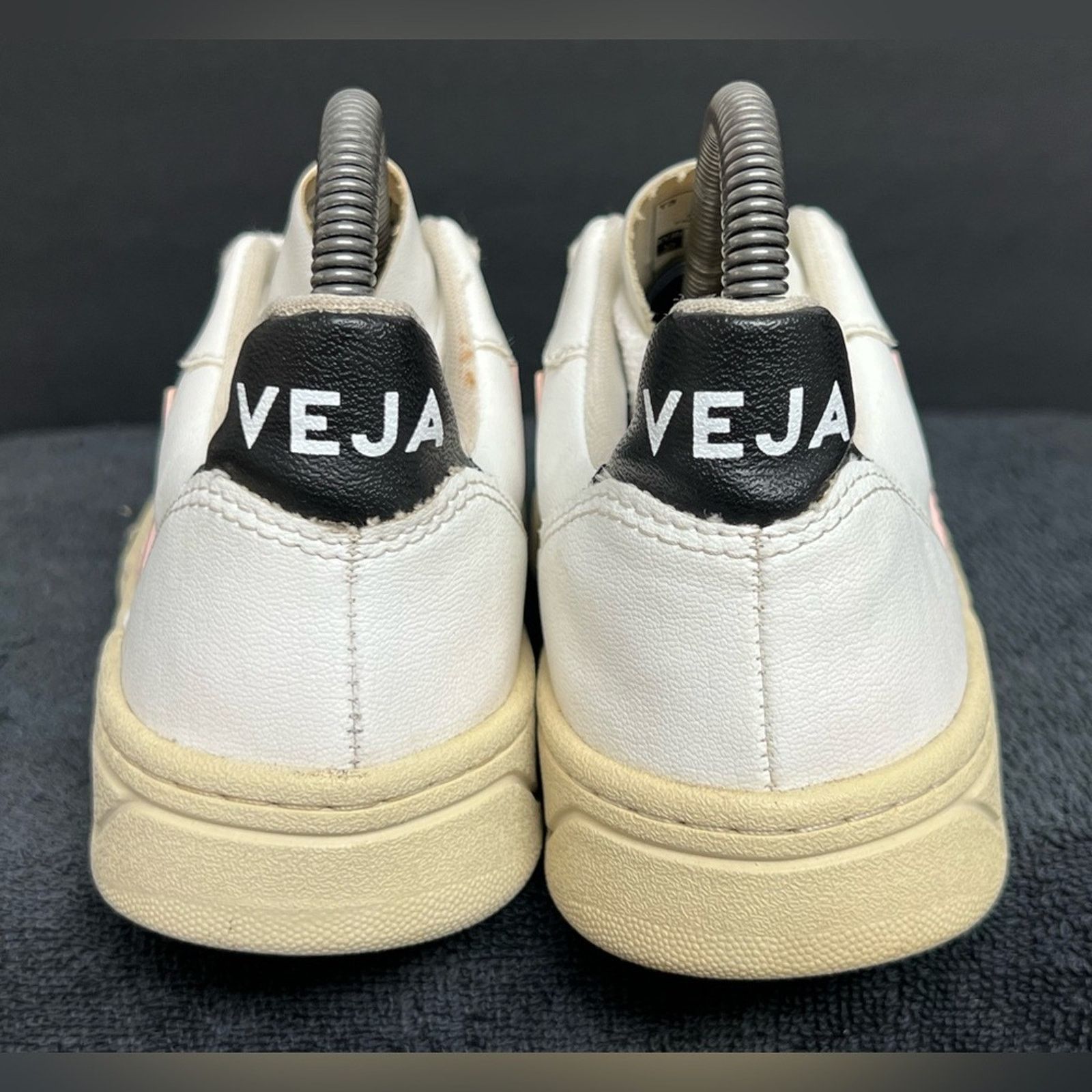 Veja VEJA Women’s V-10 CWL WHITE PETALE Shoes Size 6 RETAIL $120 Size US 6 / IT 36 - 7 Thumbnail