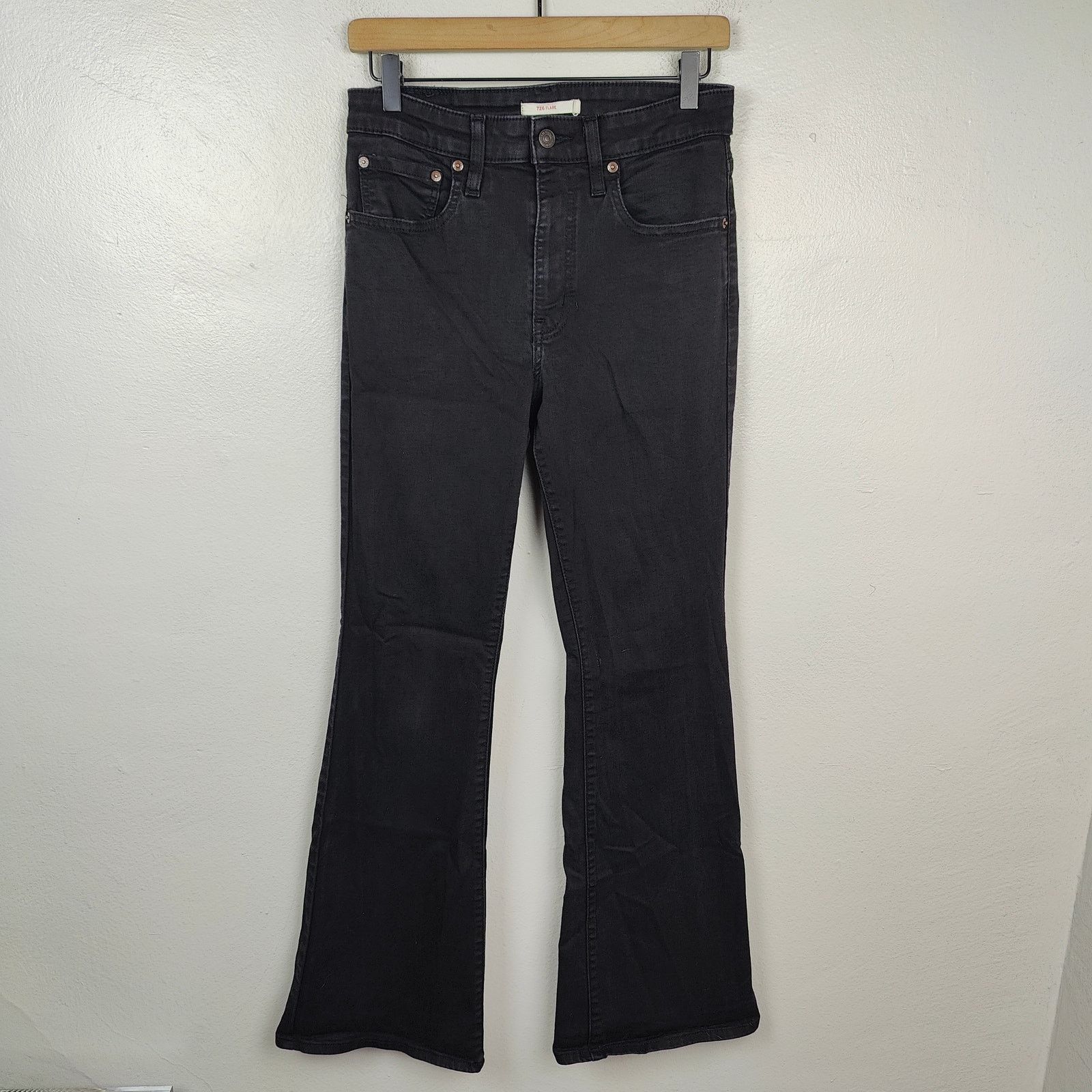 Levi's Levi's 726 High Rise Flare Jeans Womens 30 Black Wash Size 30" / US 8 / IT 44 - 1 Thumbnail