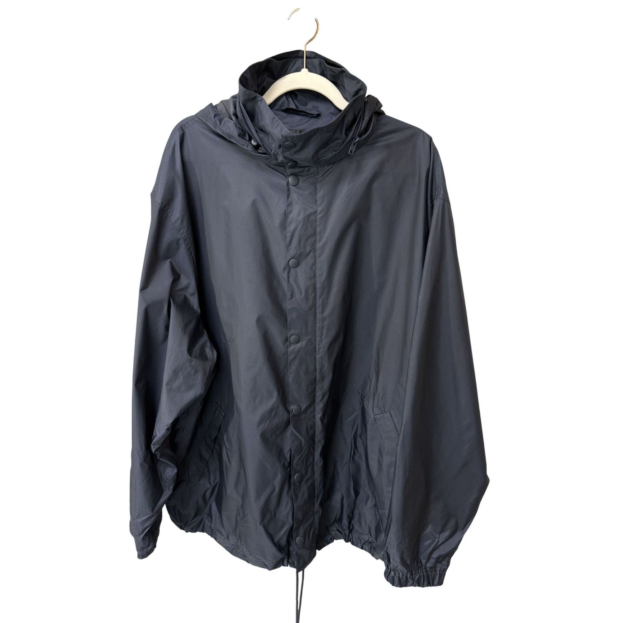 Balenciaga Balenciaga Black Hooded Lightweight Jacket 48 With Multiling Size US M / EU 48-50 / 2 - 1 Thumbnail
