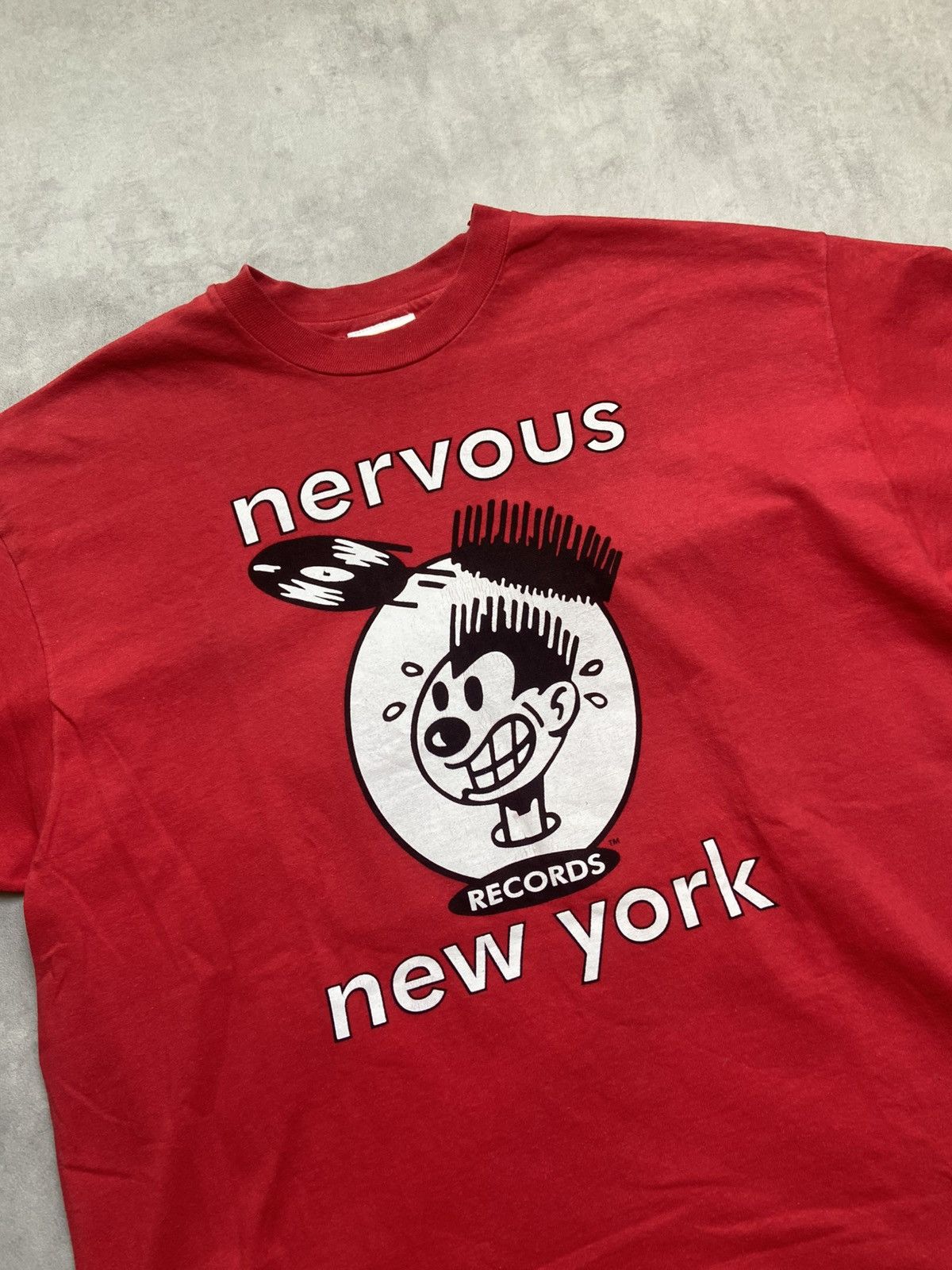 Band Tees 90’s vintage og nervous records new york red tee made in usa Size US XL / EU 56 / 4 - 3 Thumbnail
