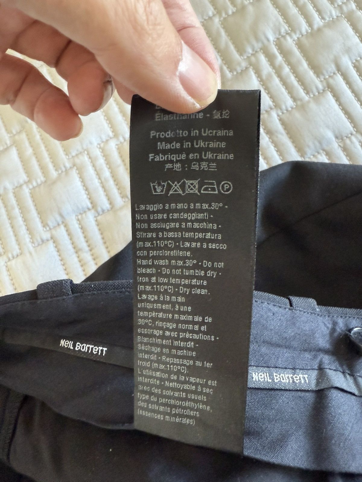 Neil Barrett Neil Barrett Men Black Cropped Pants Size 32 Size US 32 / EU 48 - 5 Thumbnail
