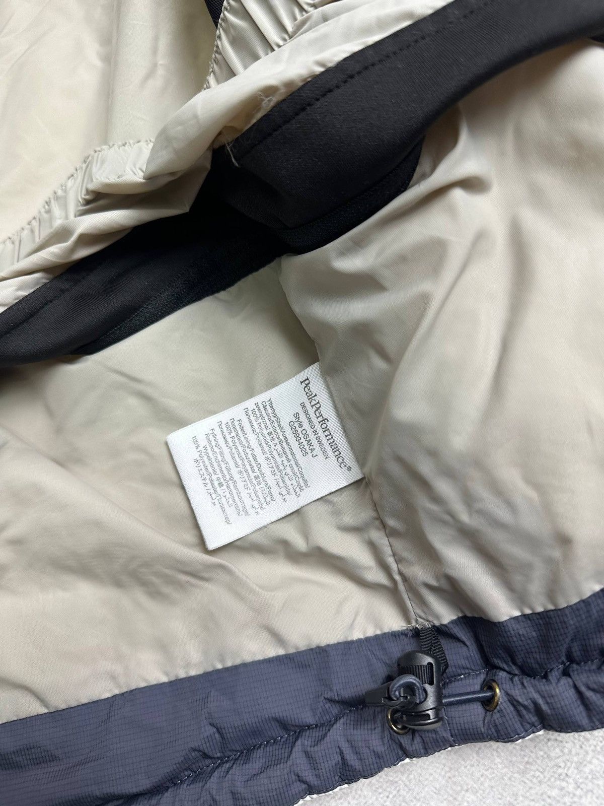 Peak Performance Peak Performance Light White Goose Puffer Jacket Mens L Size US L / EU 52-54 / 3 - 13 Thumbnail