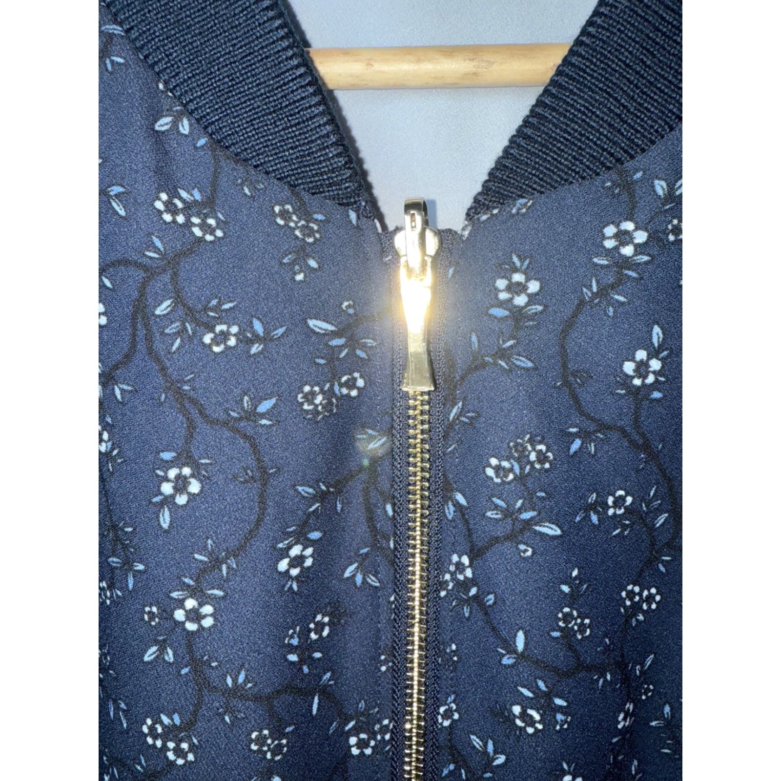 Vintage Kate Spade Jacket Women's M Blue Floral Reversible Bomber Out West Wild Roses Size M / US 6-8 / IT 42-44 - 3 Thumbnail