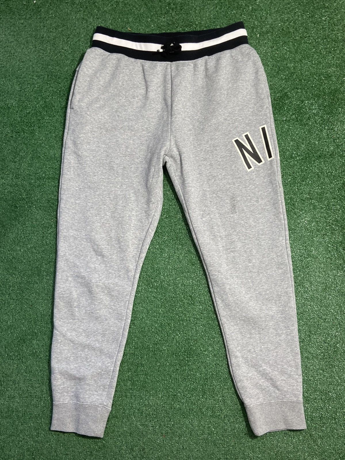 Nike Nike sweatpants air Max Size US 32 / EU 48 - 3 Thumbnail