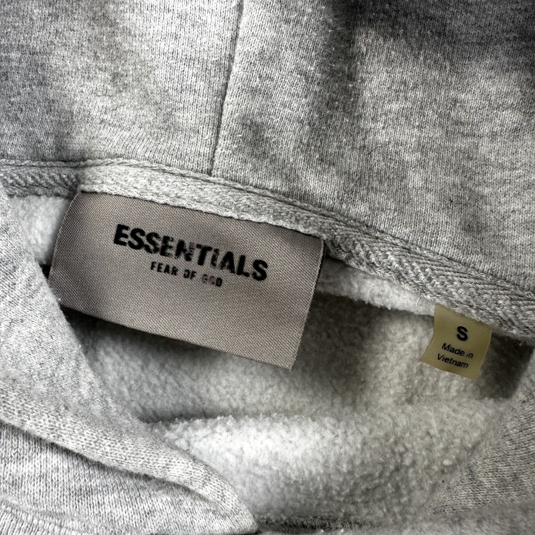 Vintage Fear Of God Essentials Hoodie Mens Small Gray Fleece Pullover Logo Sweatshirt Size US S / EU 44-46 / 1 - 4 Thumbnail