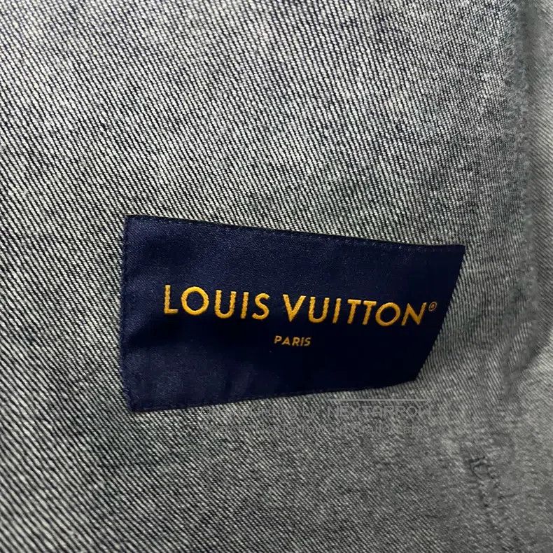 Louis Vuitton Louis Vuitton Blue Logo full-print single-breasted jacket Size US XL / EU 56 / 4 - 4 Thumbnail