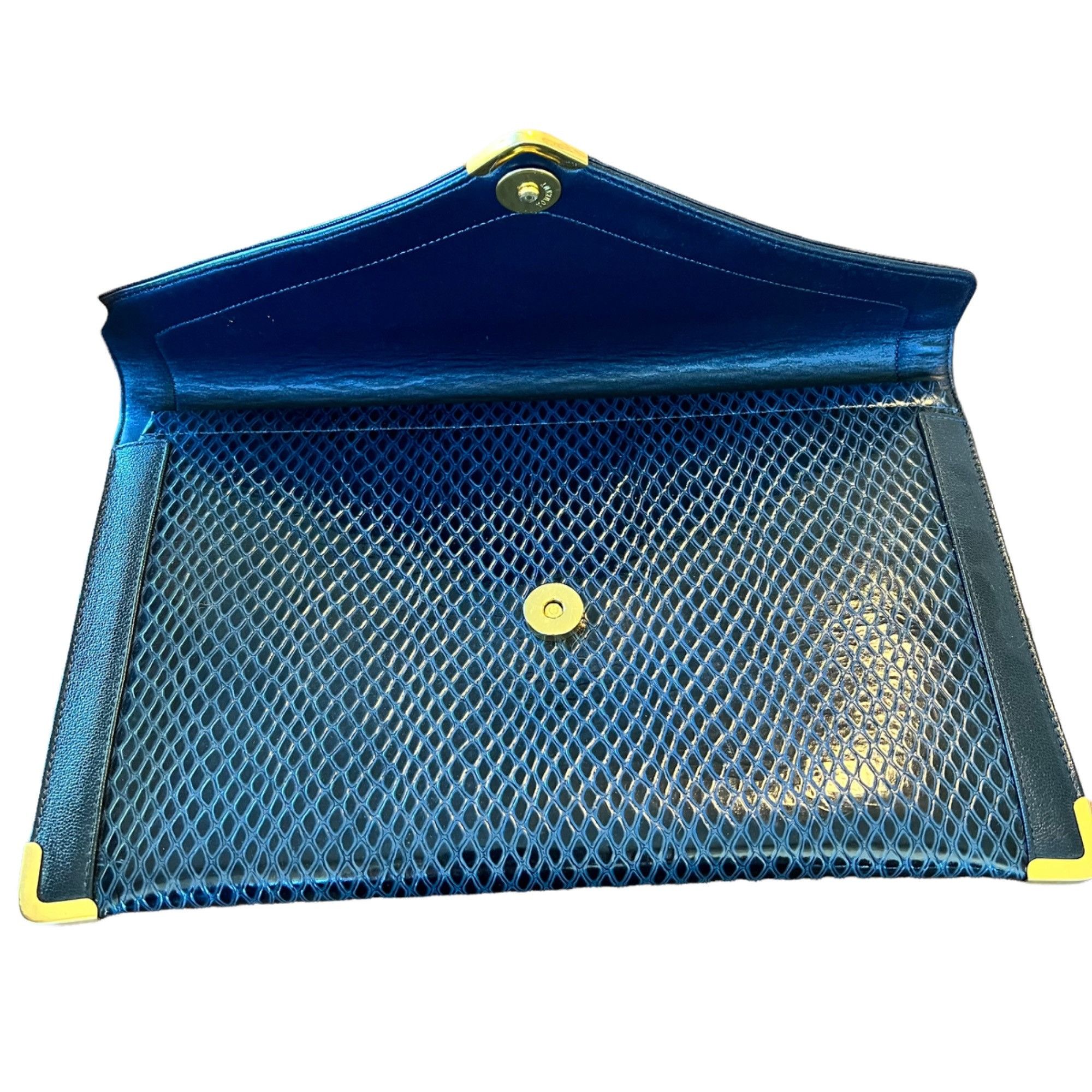 Vintage Vintage Koret Pebbled Leather Navy Gold Hardware Envelope Cl Size ONE SIZE - 5 Thumbnail