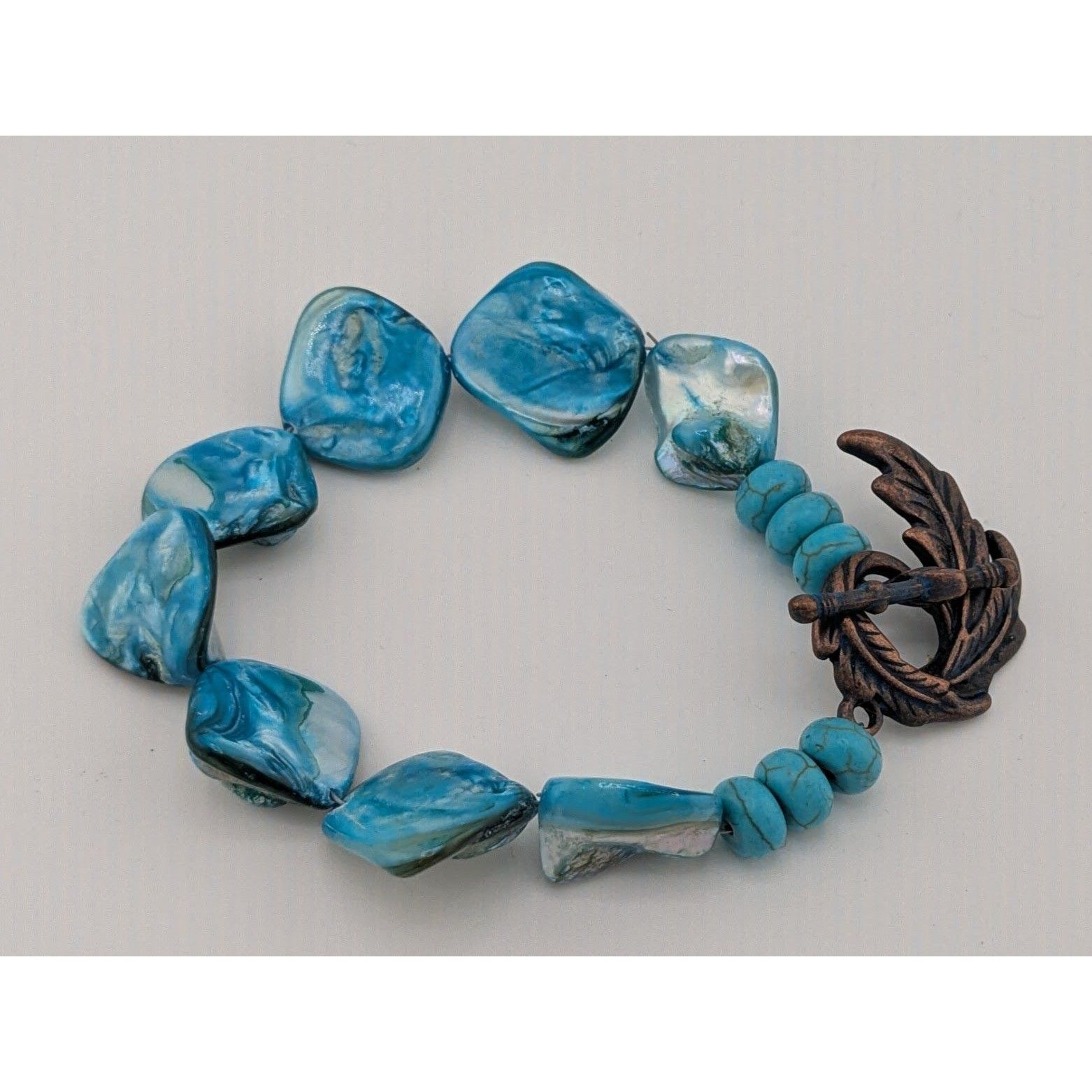 Handmade Handmade Mermaidcore Blue Shell And Howlite Bracelet With An Size ONE SIZE - 4 Thumbnail
