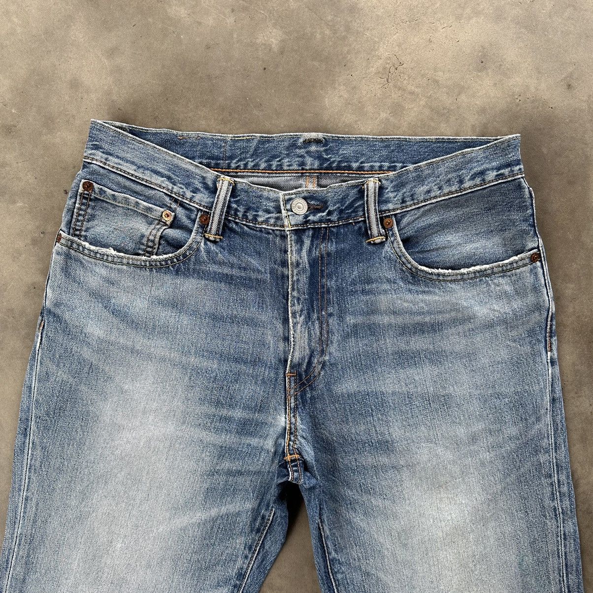 Japanese Brand Vintage Levi’s 502 Distress Raw Faded Denim Jean Size 35 Size US 35 - 4 Thumbnail