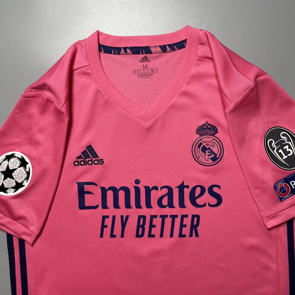 Vintage REAL MADRID ADIDAS 2020/2021 FOOTBALL AWAY JERSEY #8 KROOS Size US M / EU 48-50 / 2 - 5 Thumbnail
