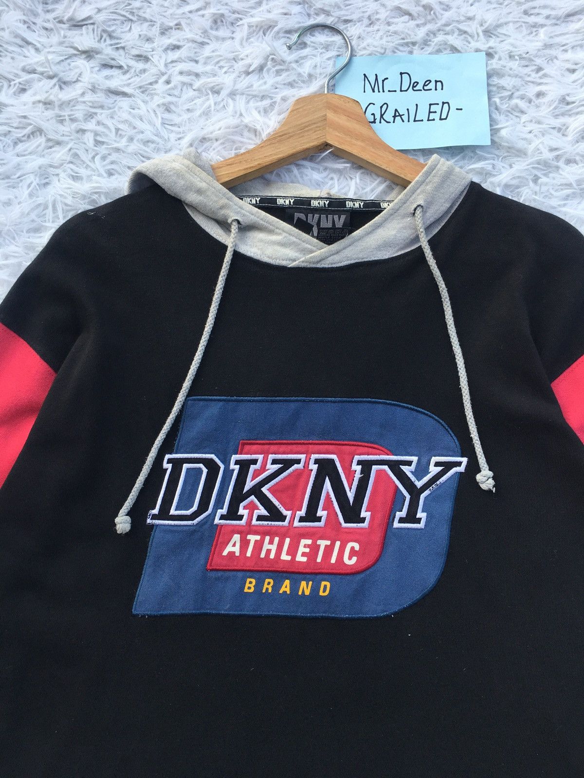 DKNY Vintage DKNY Big Logo Sweater Hoodie Size US M / EU 48-50 / 2 - 7 Thumbnail