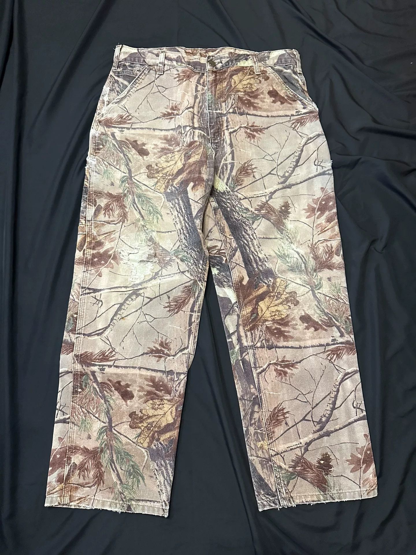 Carhartt Carhartt Camo Tree Pattern Pants Size US 31 - 1 Thumbnail