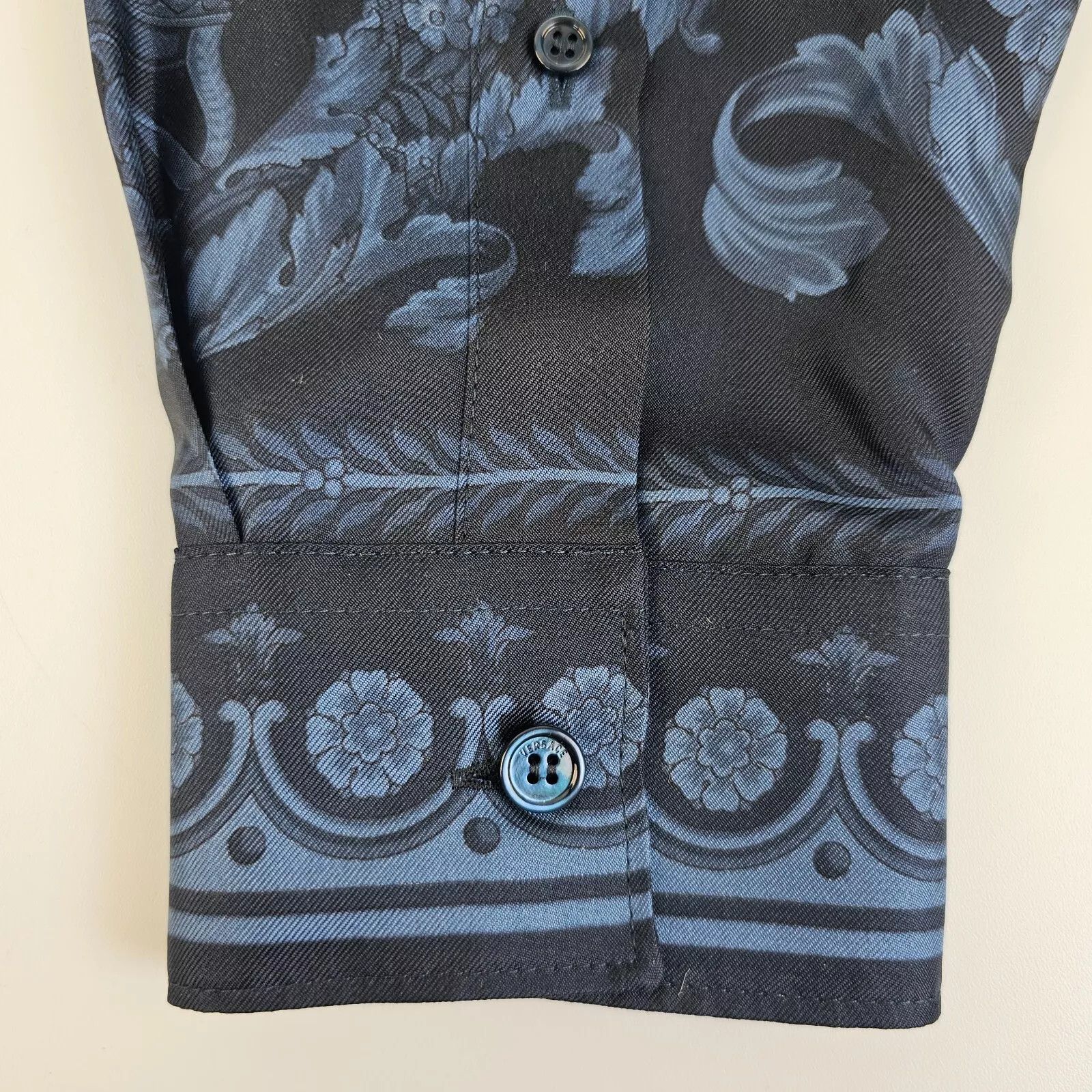 Versace Versace Barocco Navy/Blue Silk Shirt New IT54 Size US L / EU 52-54 / 3 - 5 Thumbnail
