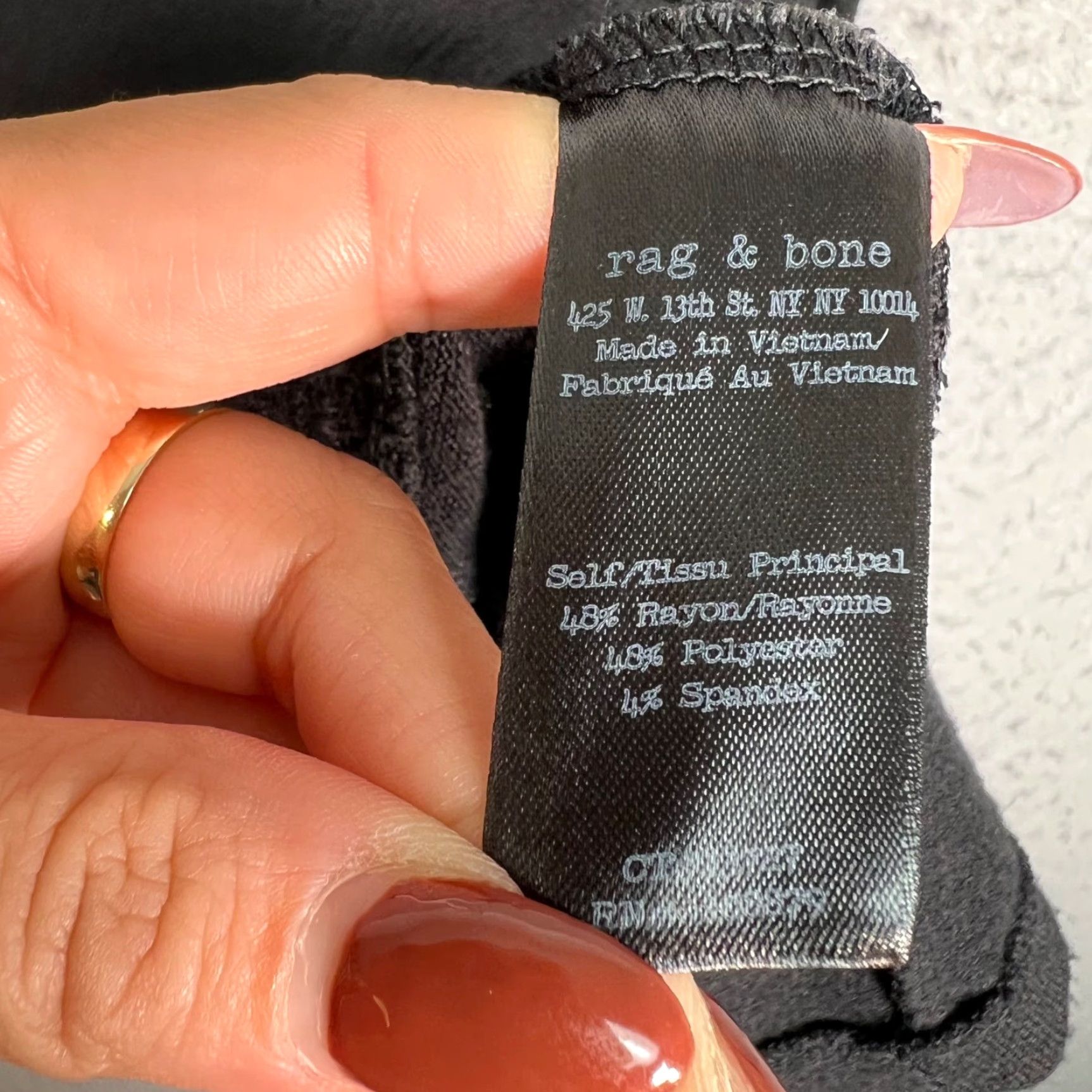Rag & Bone rag & bone Tank Womens Small Black Sleeveless Shirt W/ Slit Opening - Black Slit Tank, Rayon Blend, Polyester - Casual Womens Top Size S / US 4 / IT 40 - 4 Thumbnail