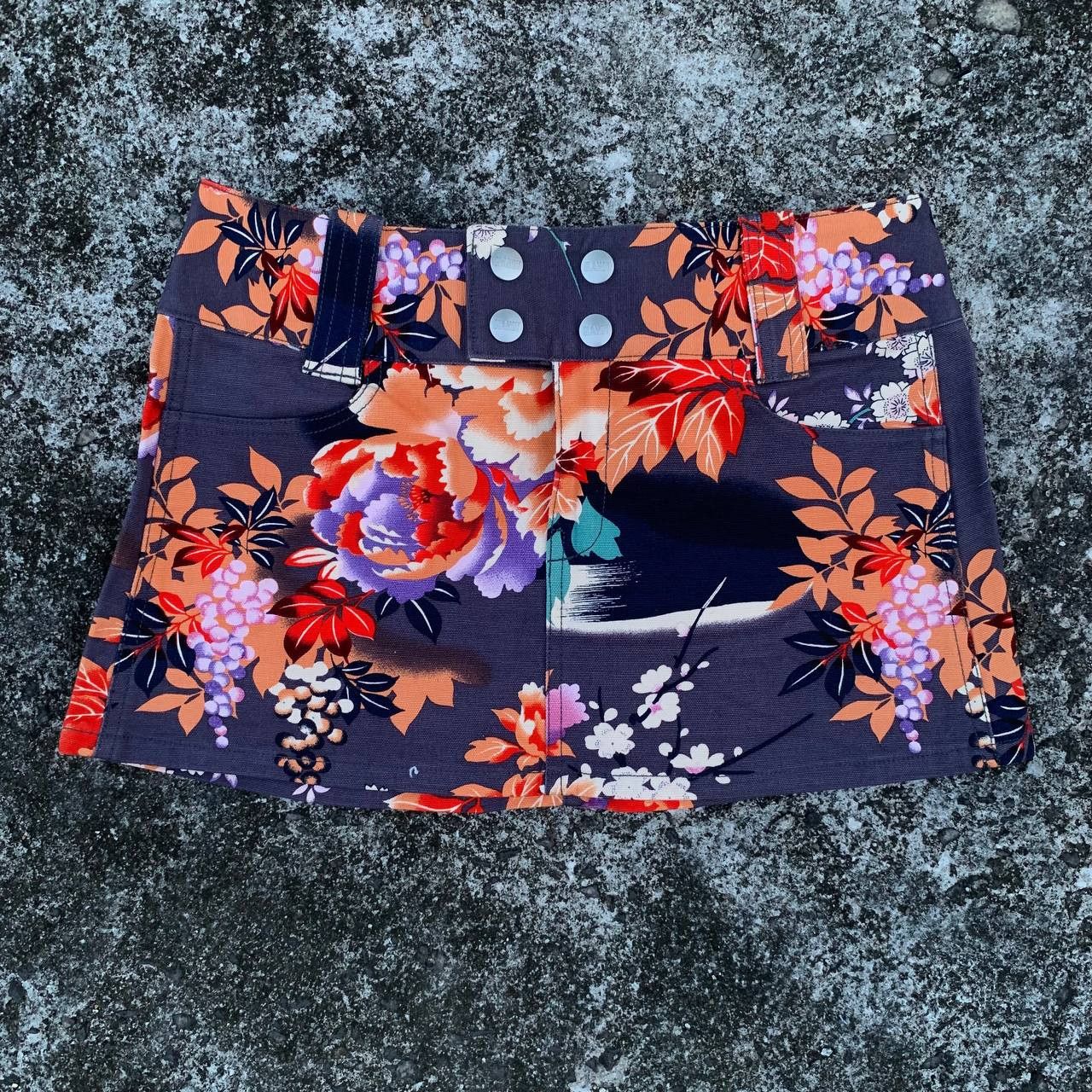 Japanese Brand Women Glamdy Japan Flora Skirt Floral Japanese brand Size 30" / US 8 / IT 44 - 1 Thumbnail