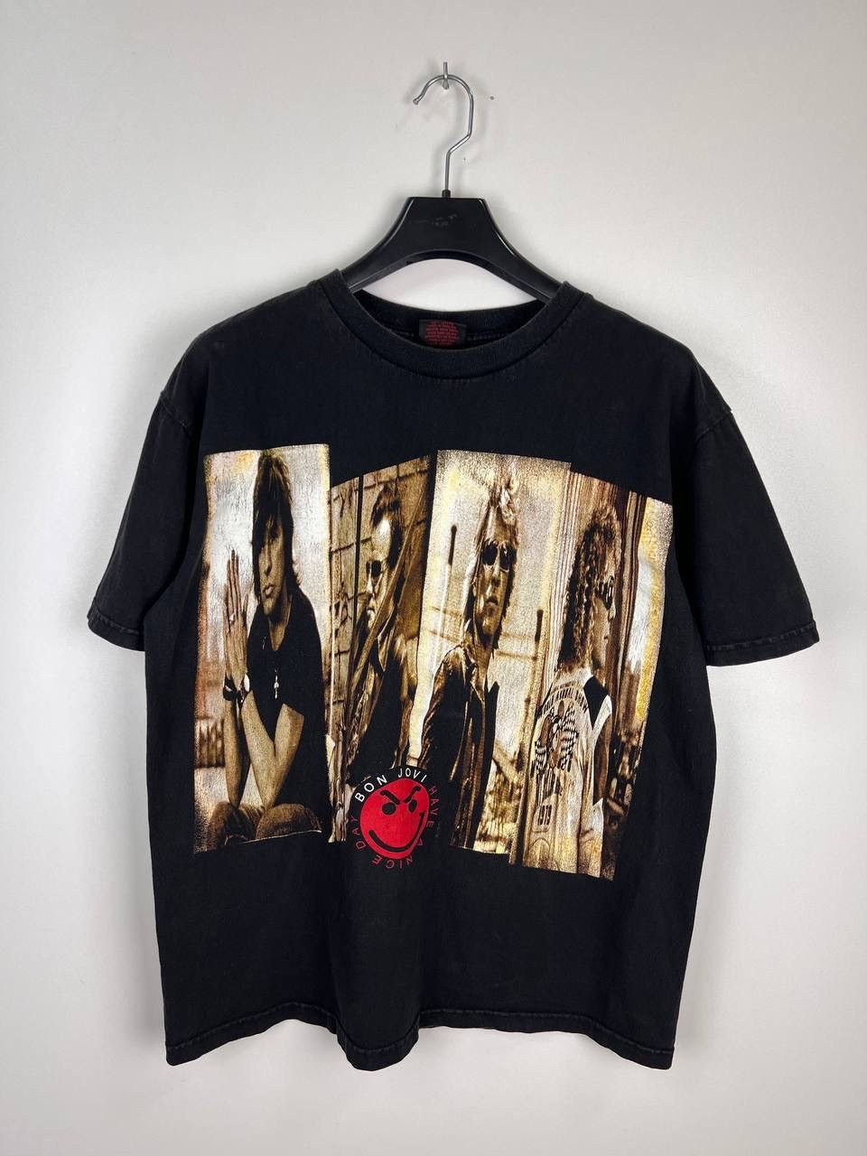Other Bon Jovi 2006 Tour band vintage t-shirts size L Size US L / EU 52-54 / 3 - 1 Thumbnail