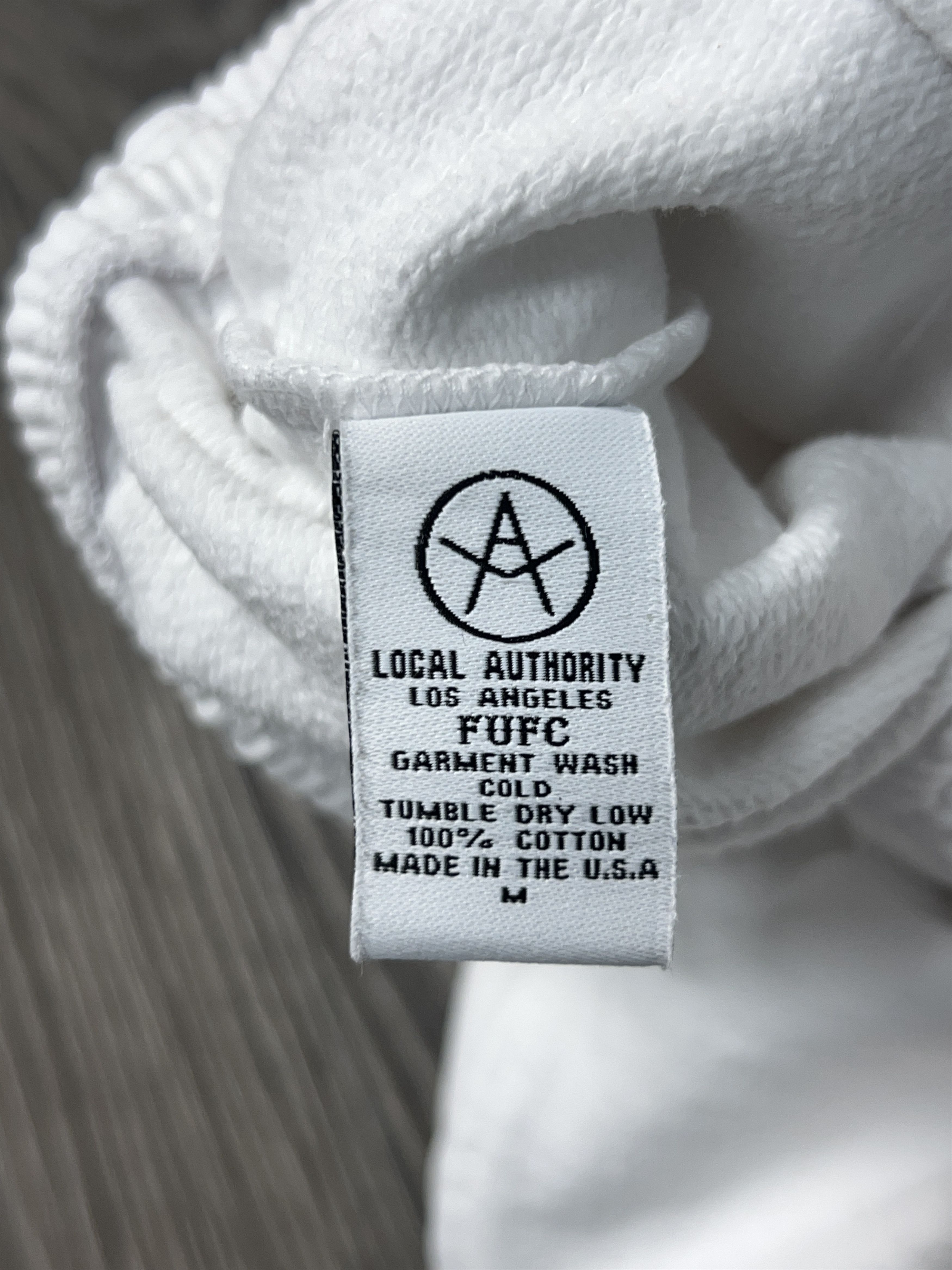 Local Authority 🇺🇸 Mens Los Angeles USA Monsters of Surf Short Big Logo Size US 32 / EU 48 - 7 Thumbnail