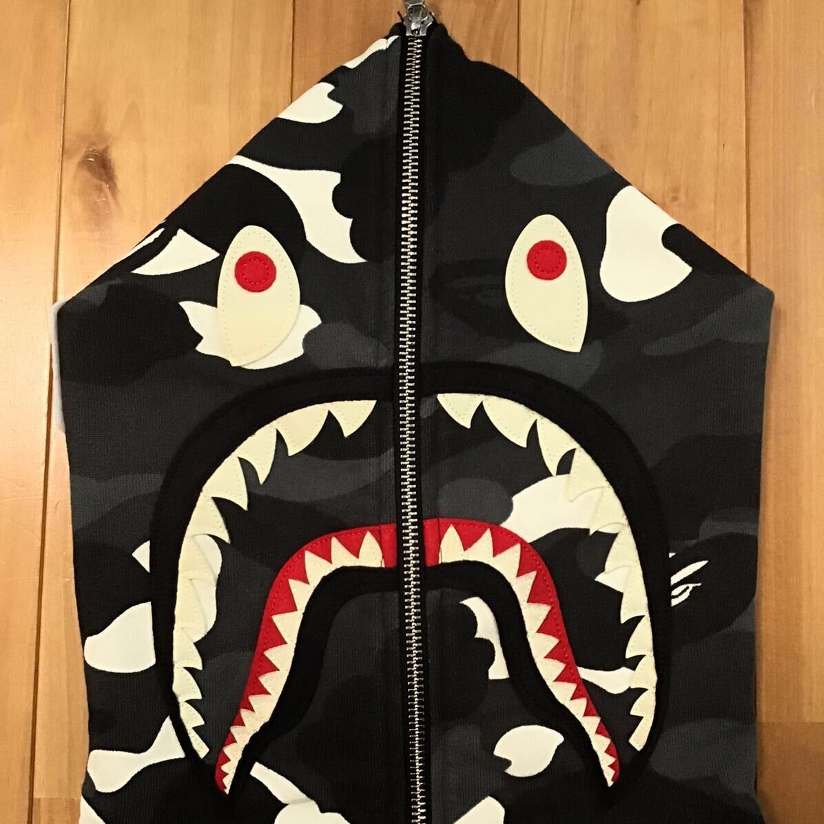Bape 💫Glow in the dark💫 BAPE City camo shark full zip hoodie APE Size US S / EU 44-46 / 1 - 4 Thumbnail
