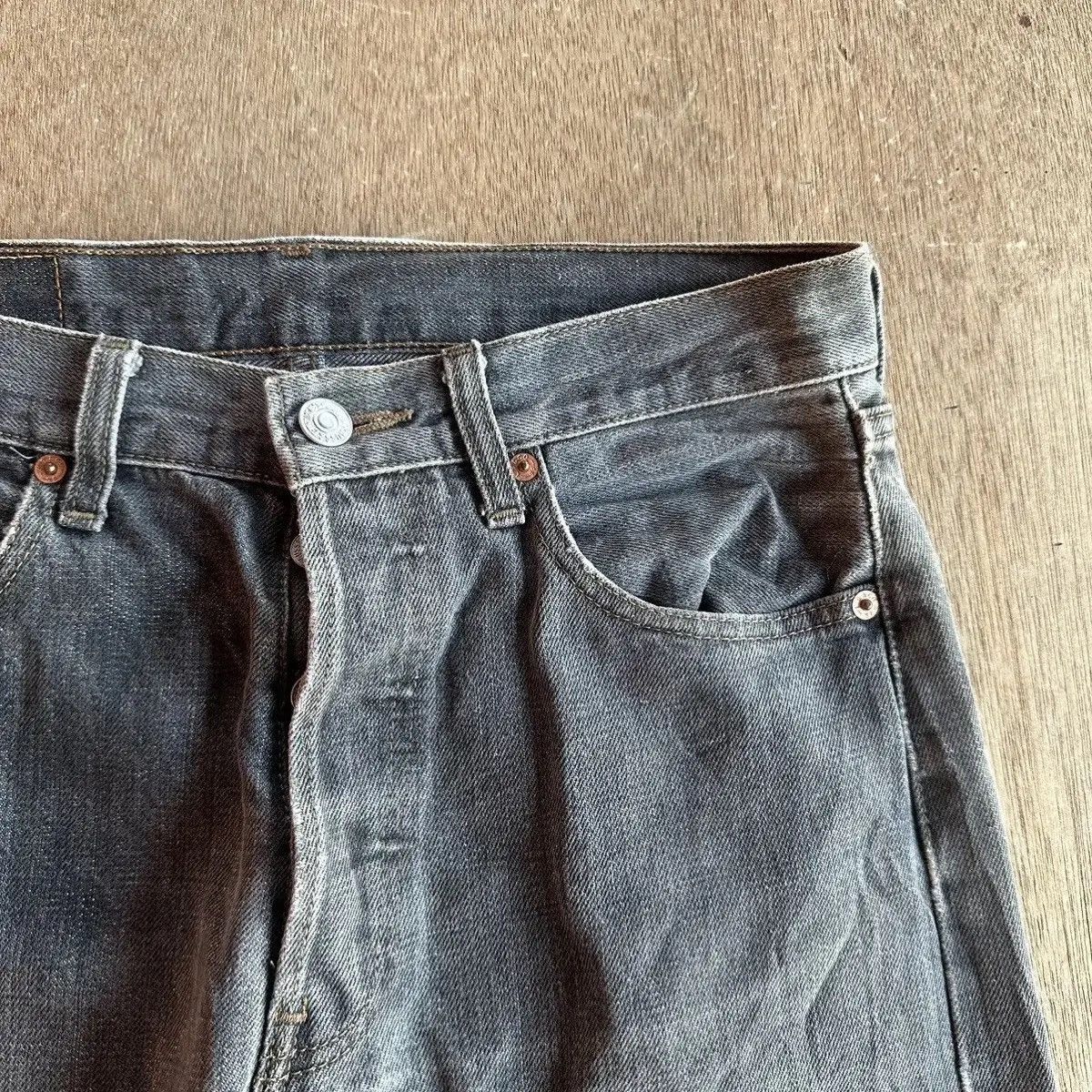 Levi's DISTRESSED DENIM VINTAGE LEVI’S 501 JEANS LEVIS PANTS W28L33 Size US 28 / EU 44 - 6 Thumbnail