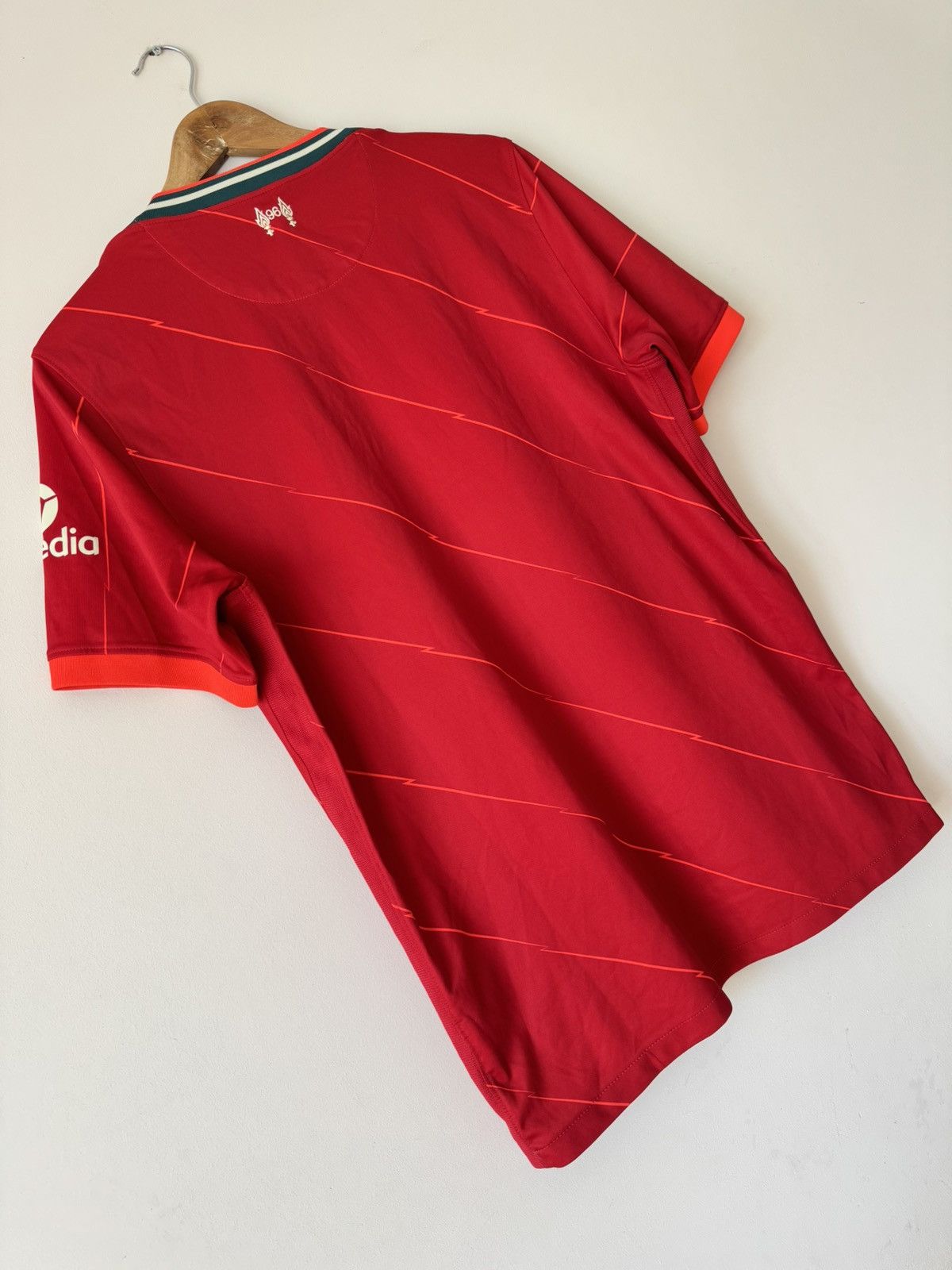 Nike Liverpool 2021-2022 Home Soccer Jersey Nike Football Shirt Size US L / EU 52-54 / 3 - 8 Thumbnail