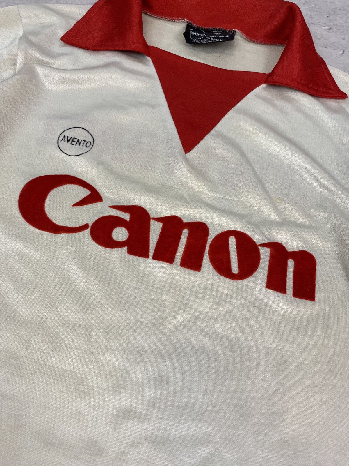 Canon VINTAGE VFB STUTTGART 1979/82 CANON FOOTBALL SHIRT LS Size US S / EU 44-46 / 1 - 10 Thumbnail