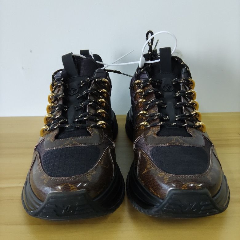 Louis Vuitton Louis Vuitton Run Away Casual Sneakers for Men -2508 Size US 8 / EU 41 - 2 Thumbnail