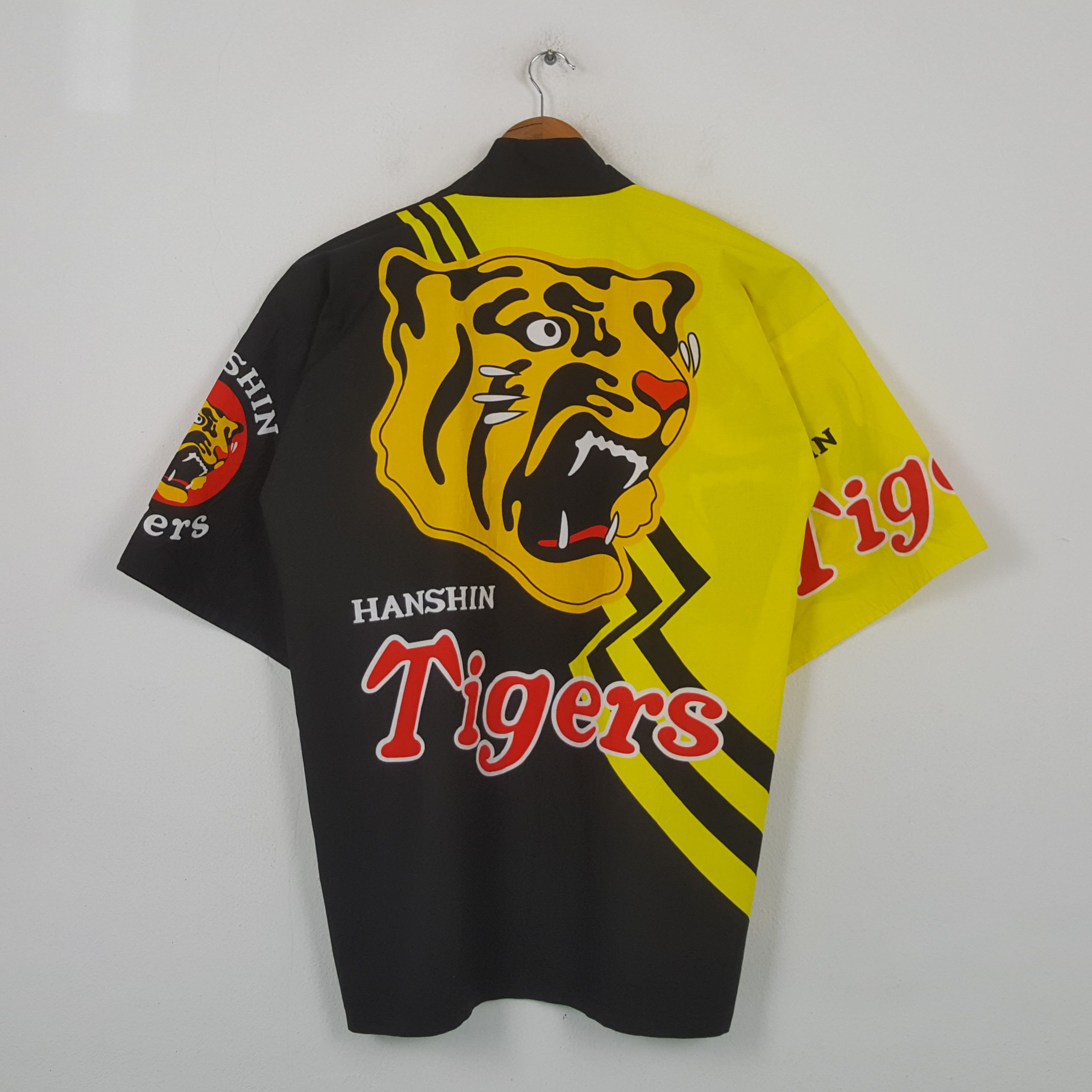 Vintage Vintage Hanshin Tigers Japanese Baseball Team Kimono RR23 Size US L / EU 52-54 / 3 - 1 Thumbnail