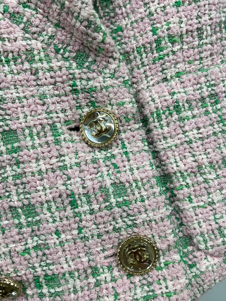 Chanel Chanel Pink and green mixed tweed woven vest Size XS / US 0-2 / IT 36-38 - 2 Thumbnail