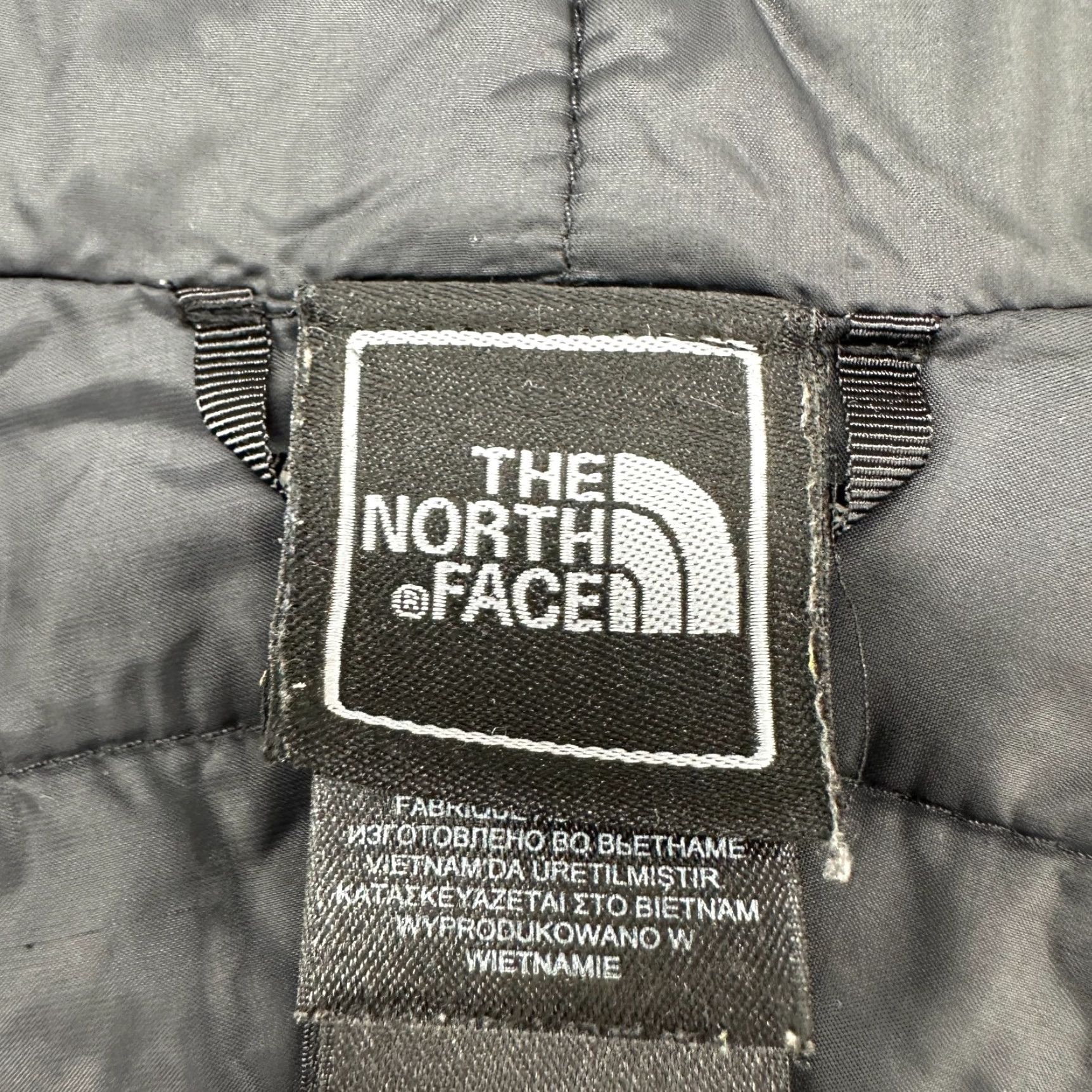 The North Face The North Face Jacket Mens Small Black Hooded Quilted Parka Hyvent Rain Thermoball Size US S / EU 44-46 / 1 - 7 Thumbnail
