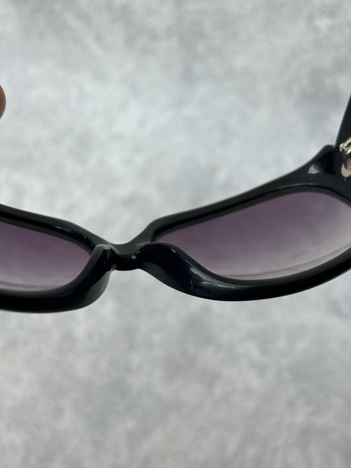 Gucci Gucci GG3057S Heart Logo Sunglasses Size ONE SIZE - 8 Thumbnail